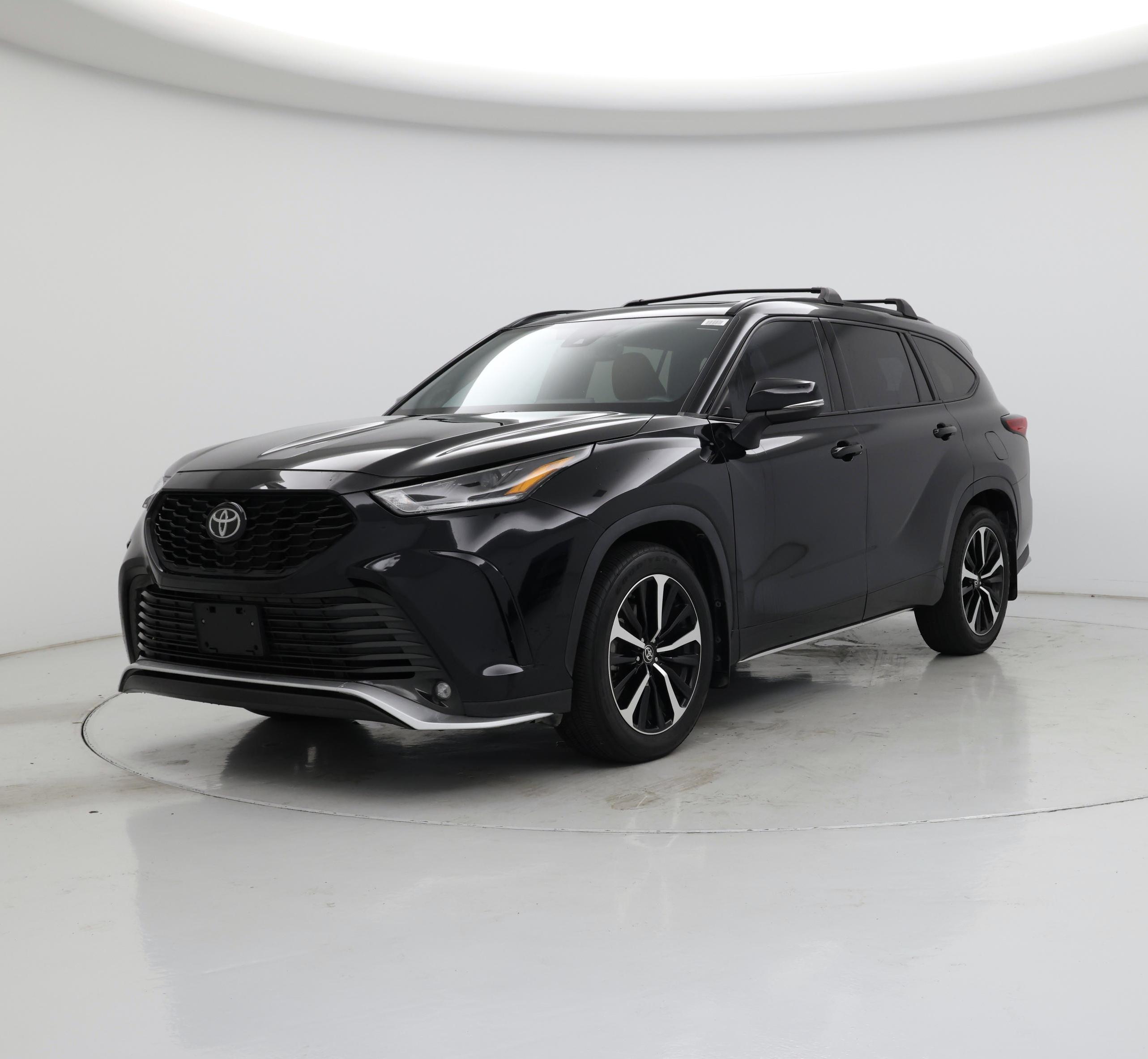 Thumbnail: 2022 Toyota Highlander - 4