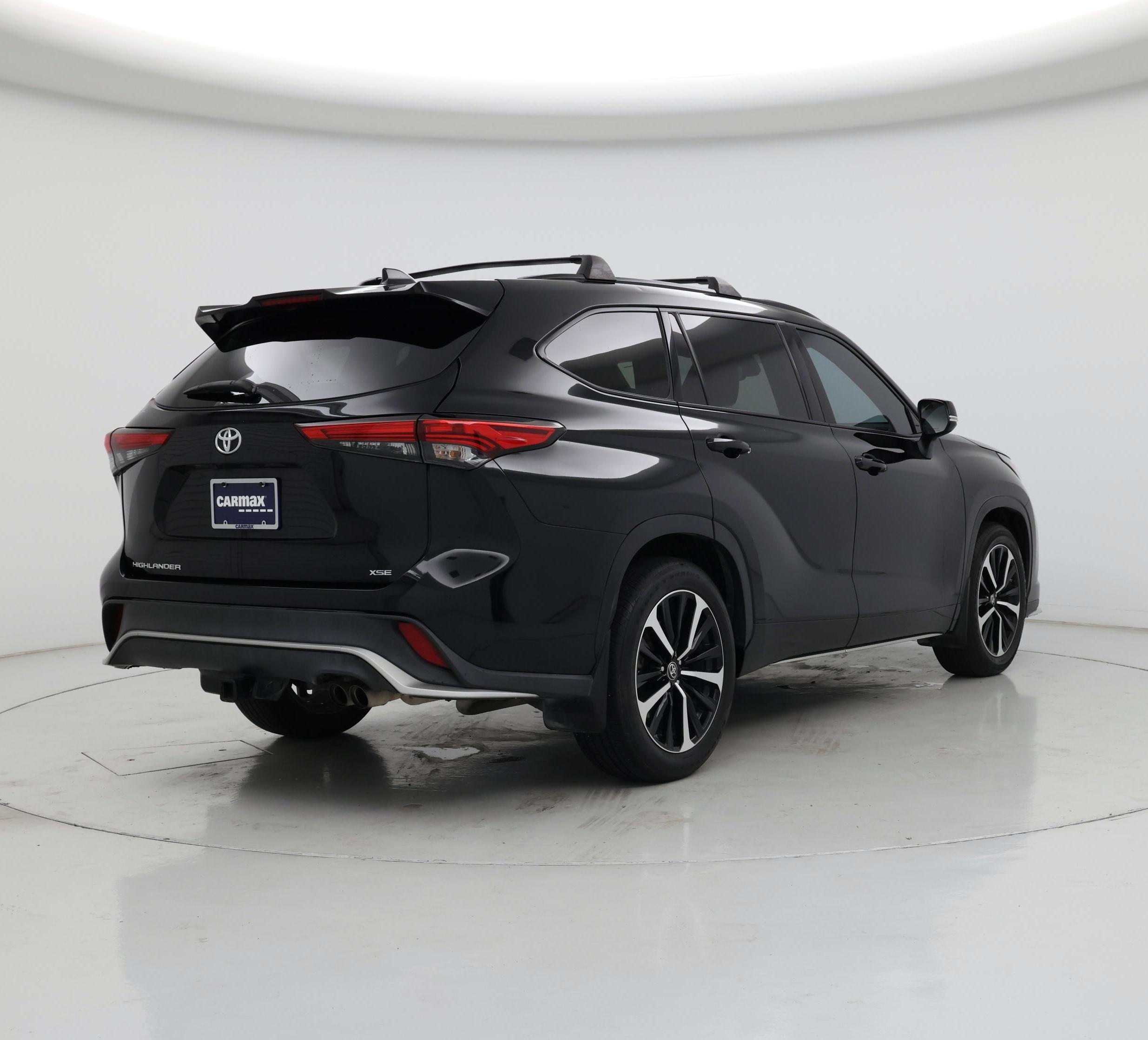 Thumbnail: 2022 Toyota Highlander - 8