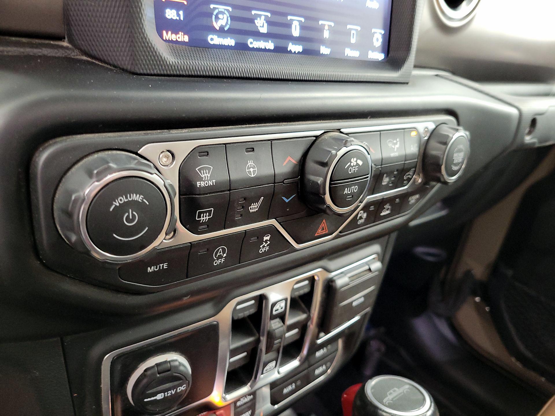 Thumbnail: 2020 Jeep Gladiator - 17