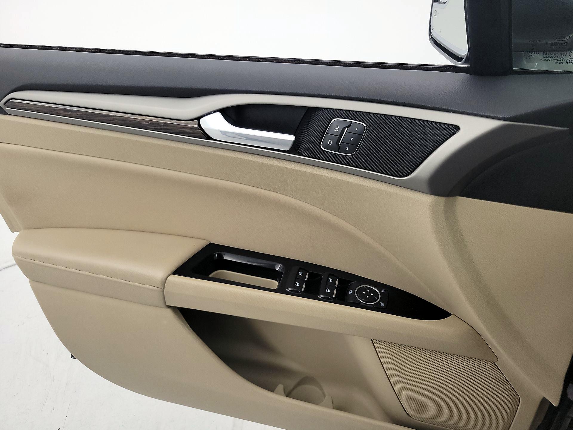 Thumbnail: 2014 Ford Fusion - 12