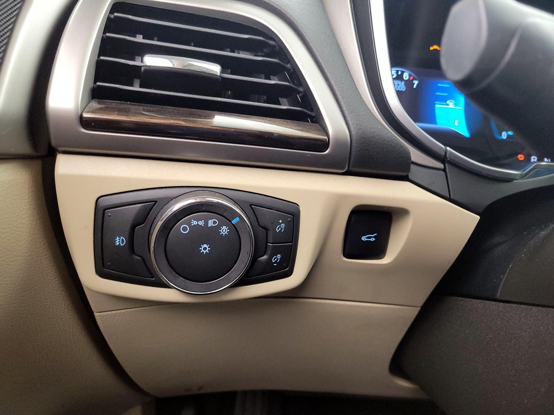 Thumbnail: 2014 Ford Fusion - 13