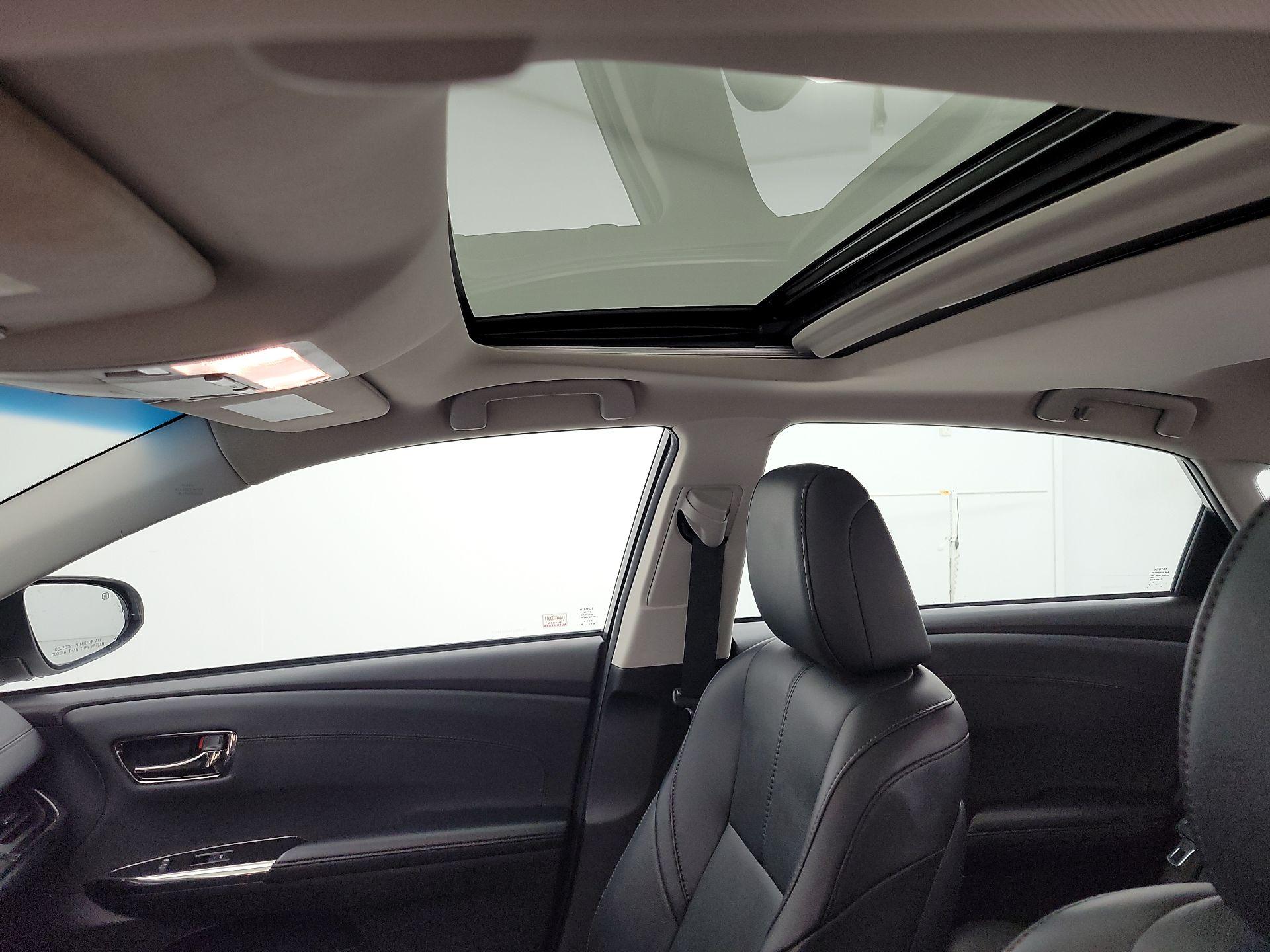 Thumbnail: 2016 Toyota Avalon - 20