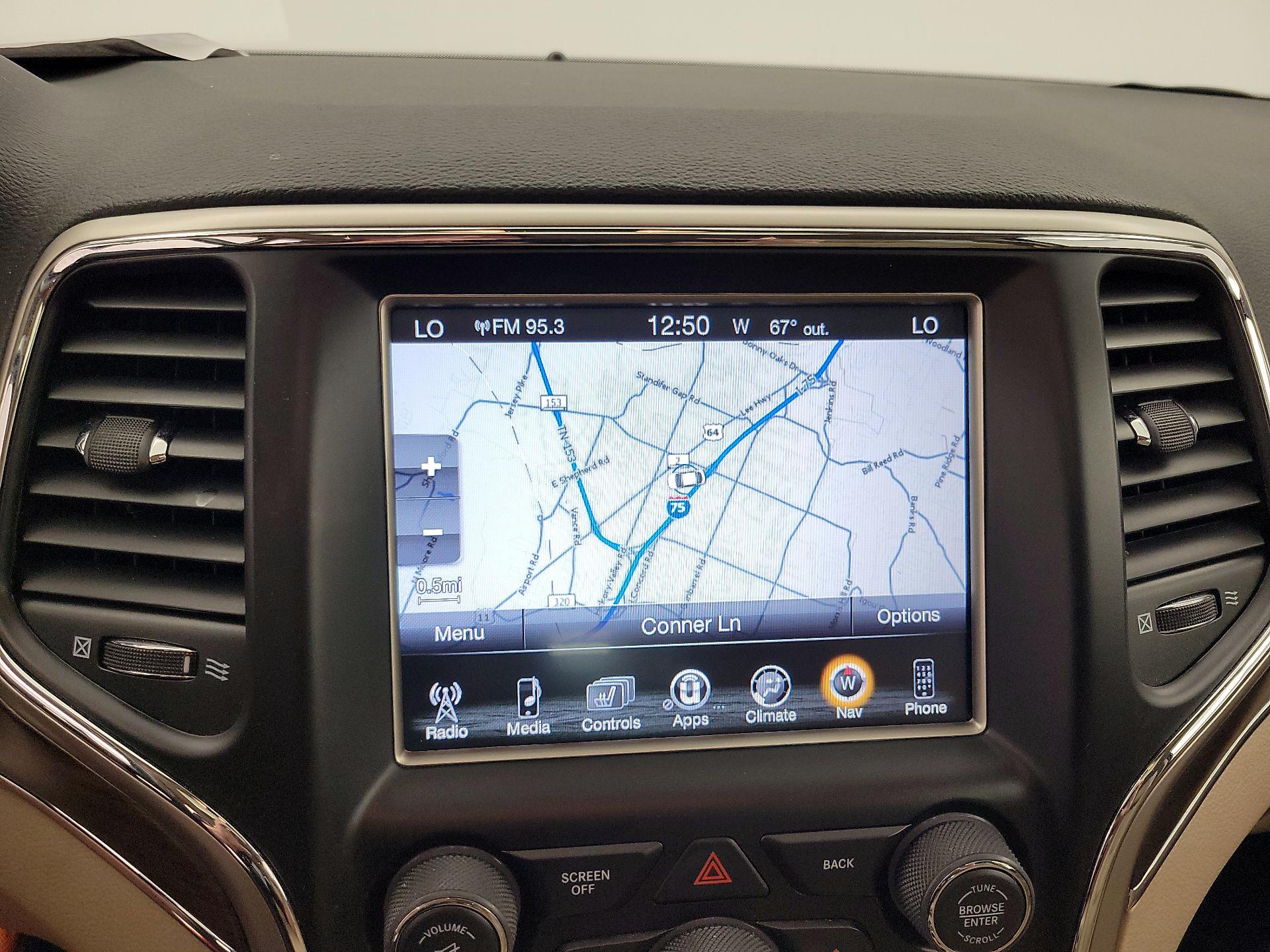 Thumbnail: 2016 Jeep Grand Cherokee - 14