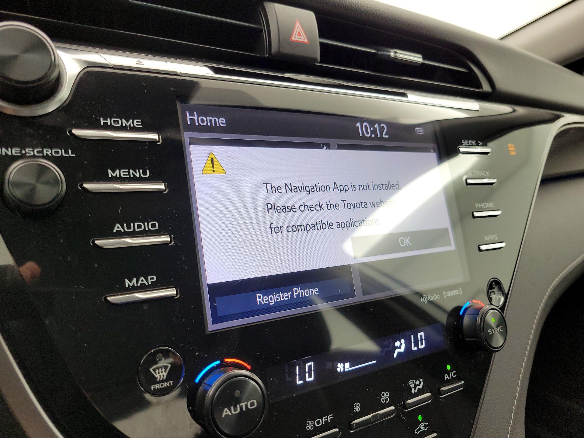Thumbnail: 2019 Toyota Camry - 14