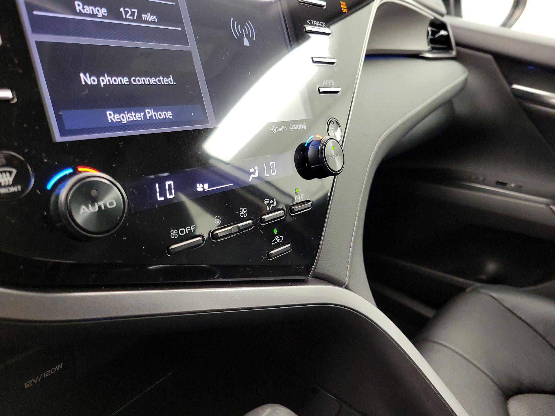 Thumbnail: 2019 Toyota Camry - 17