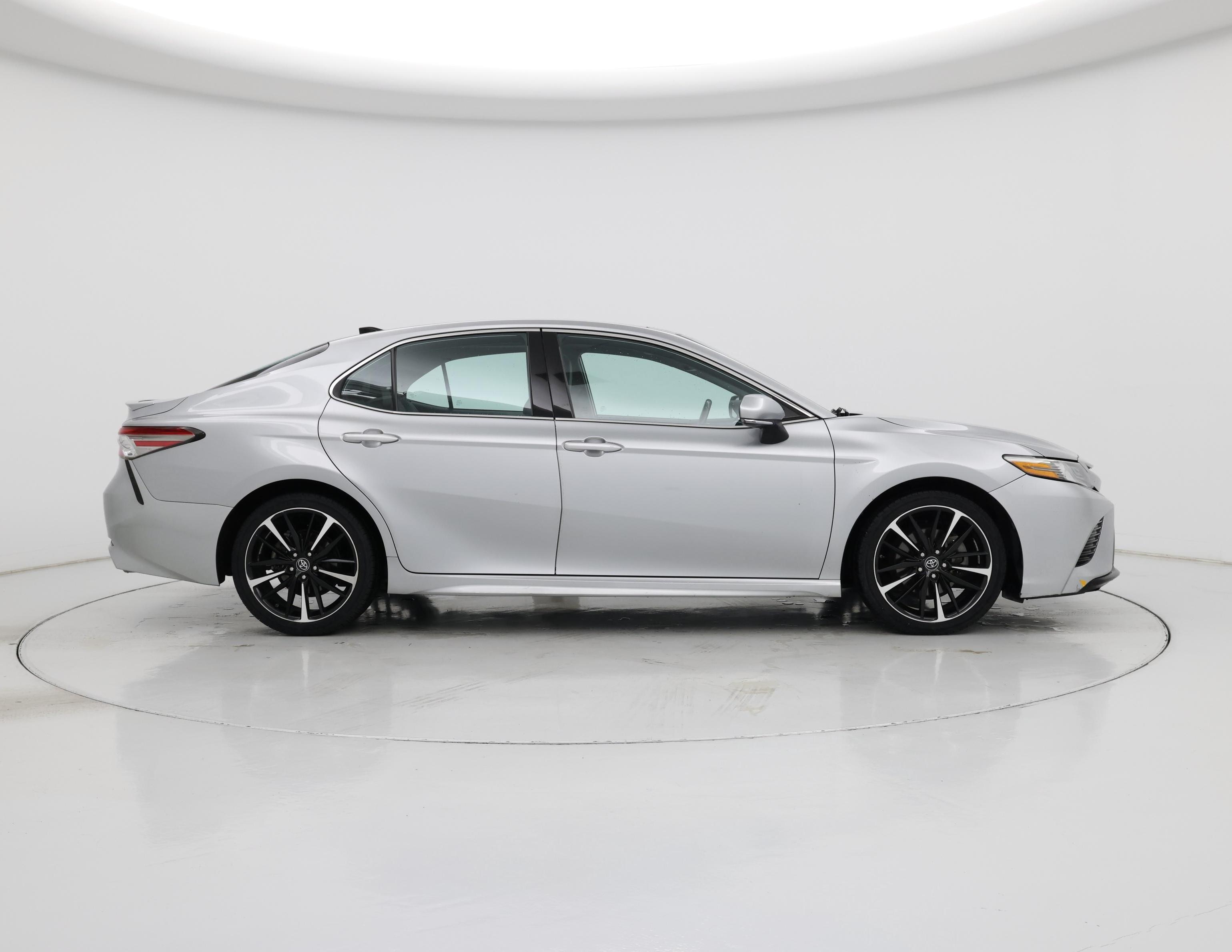 Thumbnail: 2019 Toyota Camry - 7