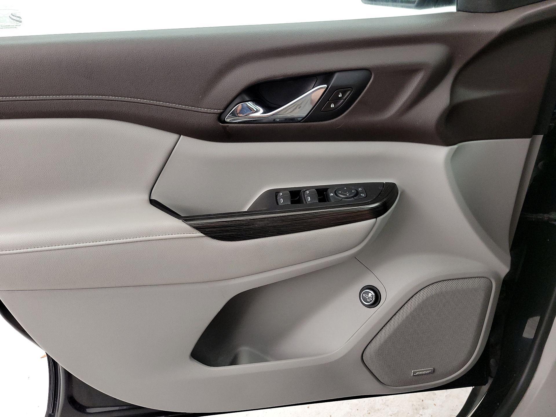 Thumbnail: 2019 GMC Acadia - 12