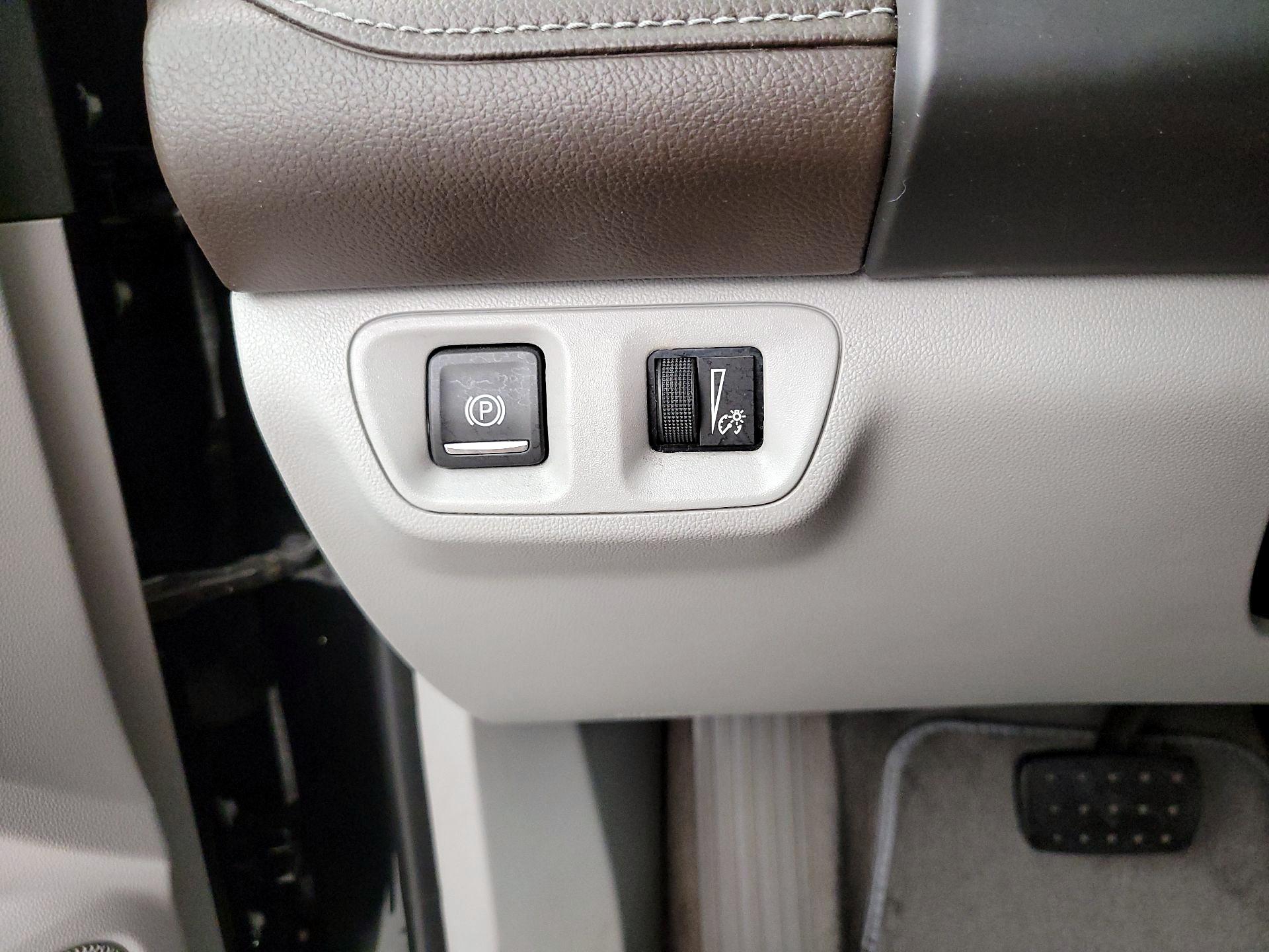 Thumbnail: 2019 GMC Acadia - 13