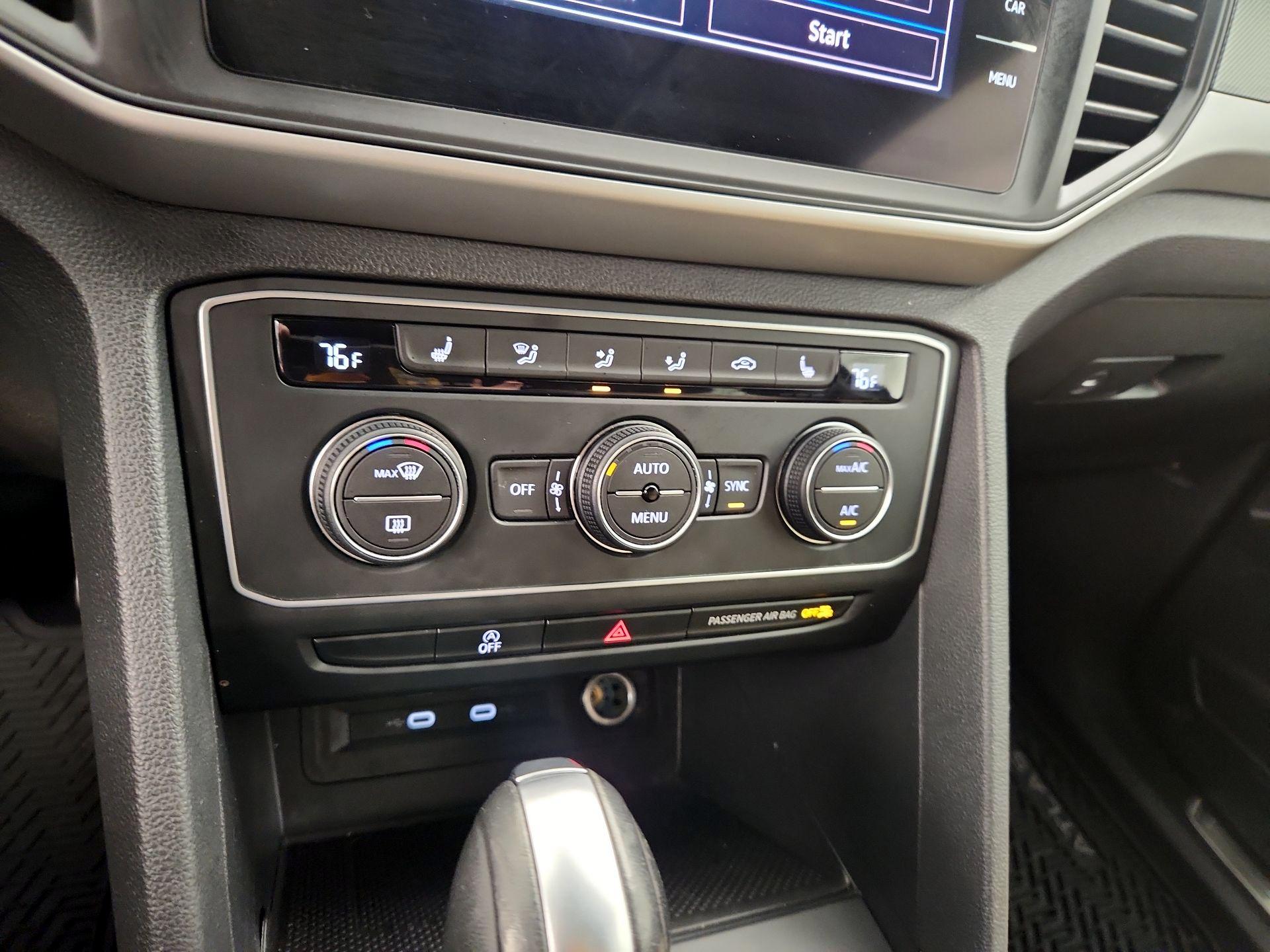 Thumbnail: 2021 Volkswagen Atlas - 15