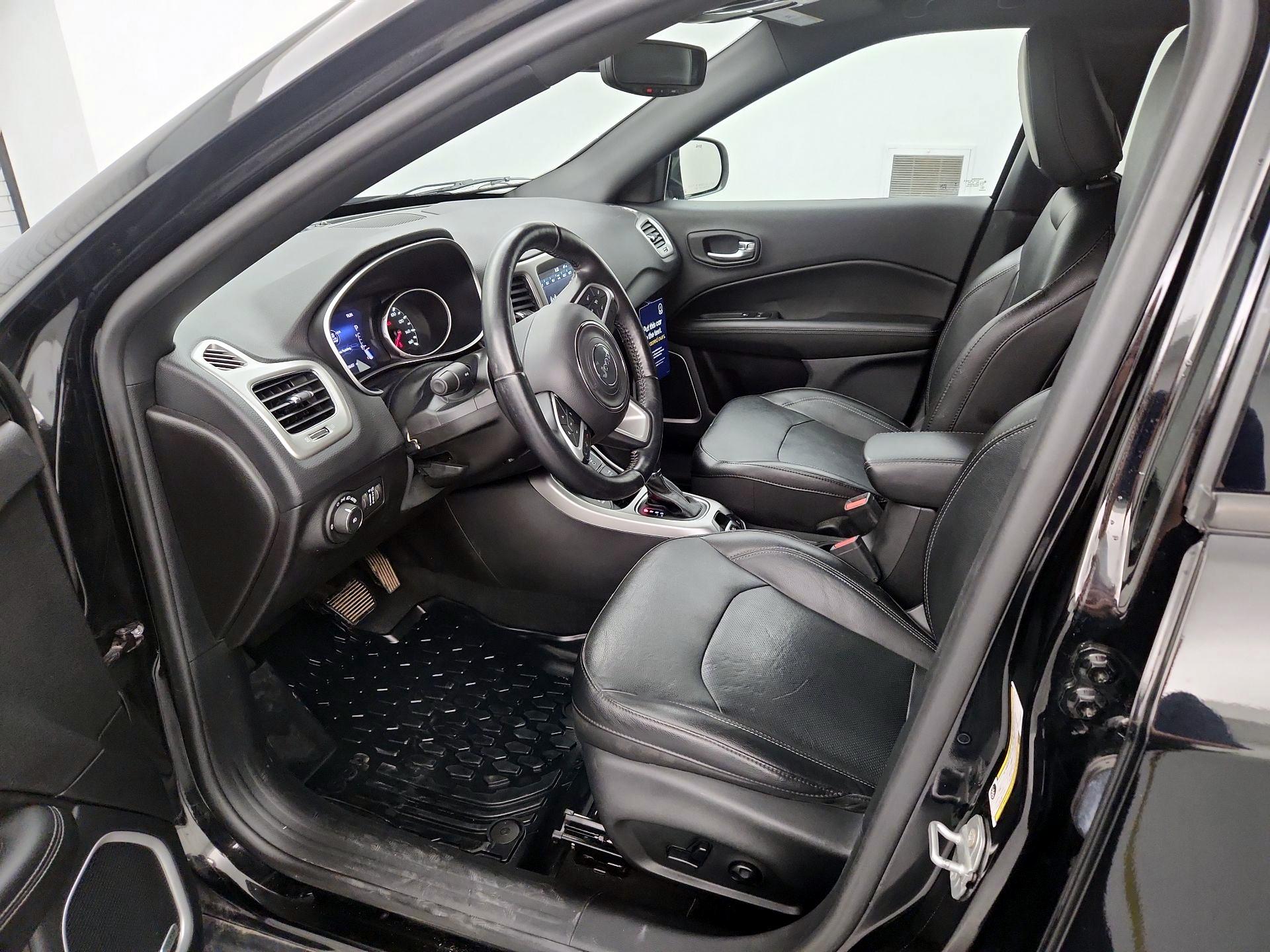 Thumbnail: 2020 Jeep Compass - 11