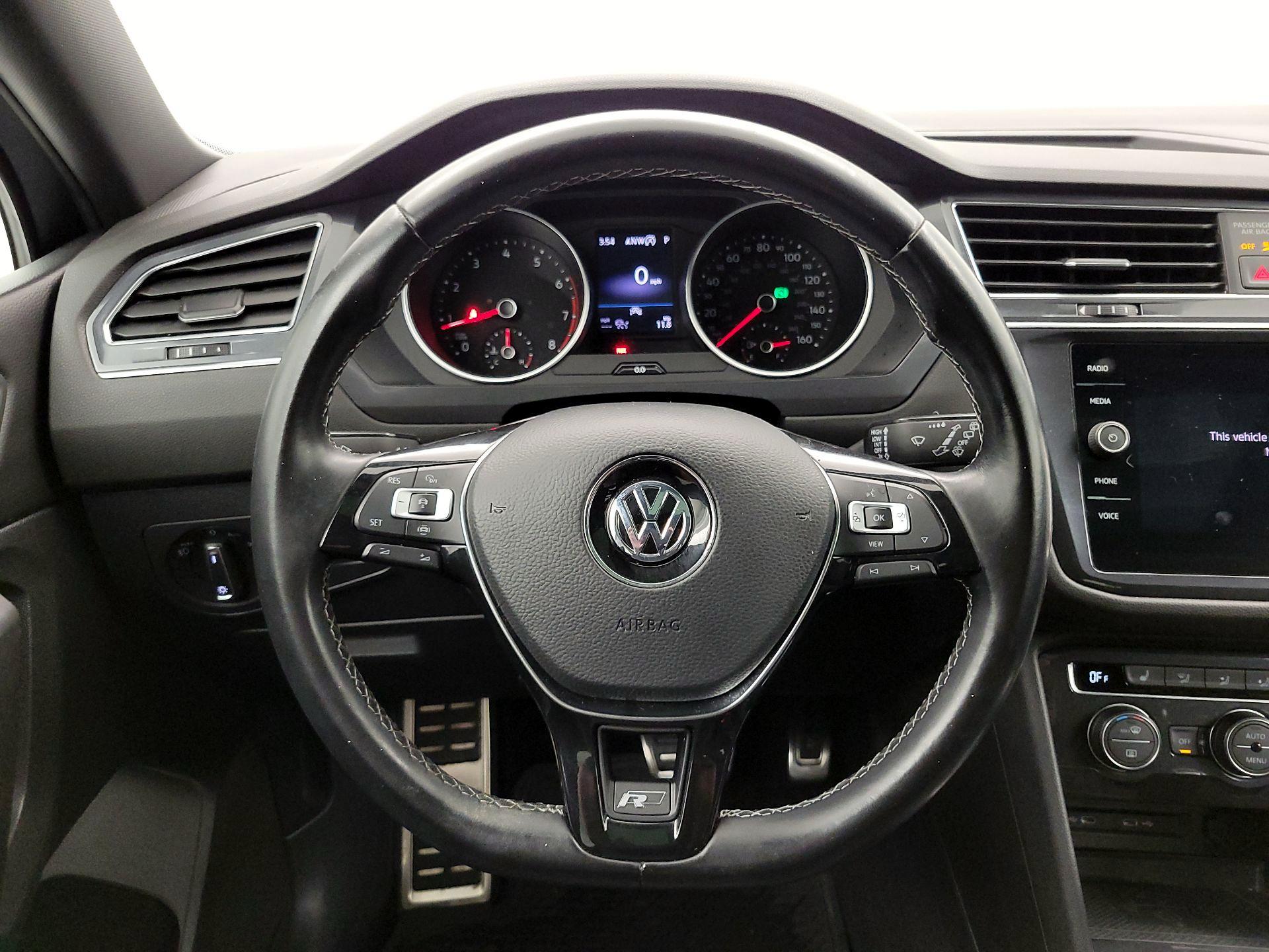 Thumbnail: 2021 Volkswagen Tiguan - 10
