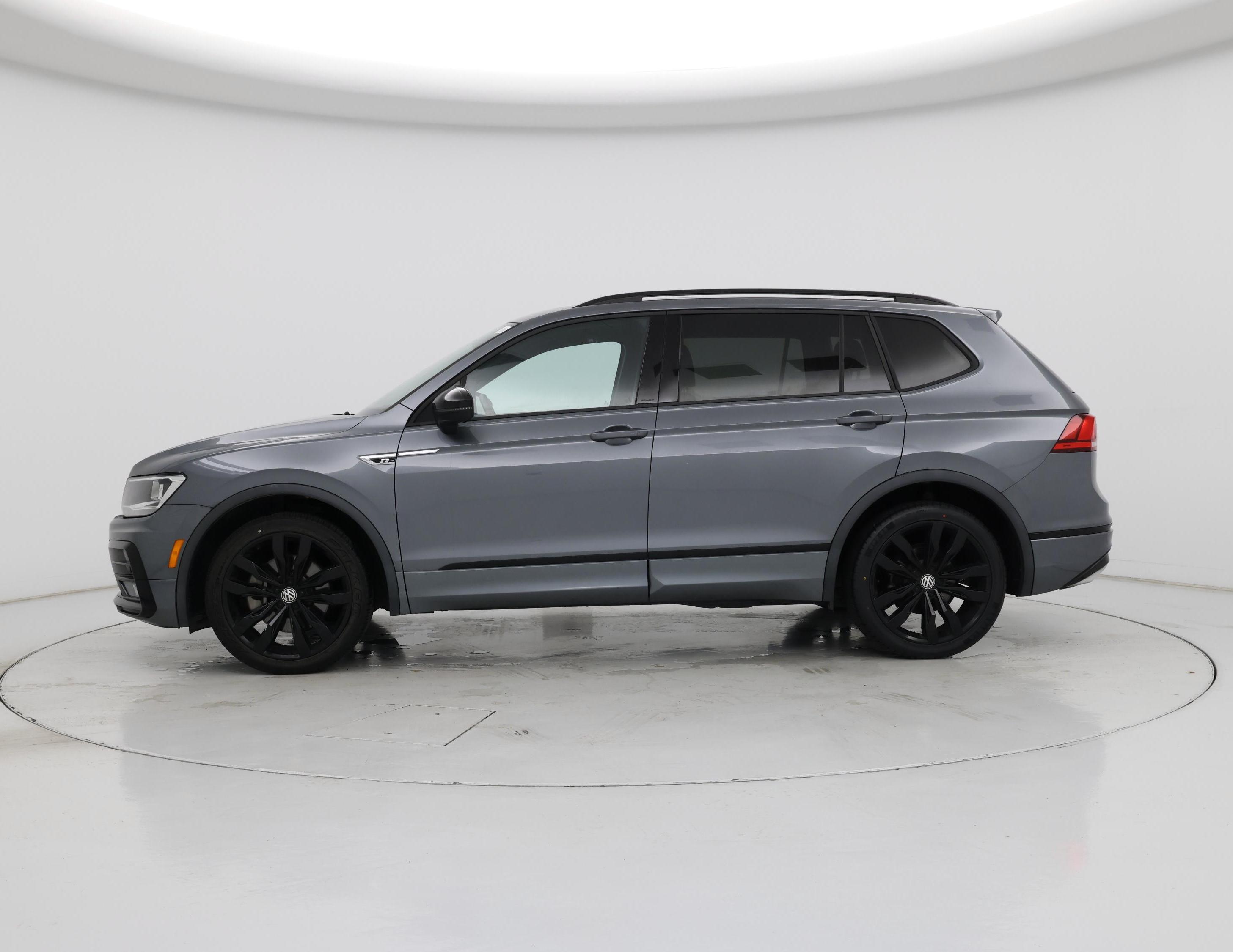 Thumbnail: 2021 Volkswagen Tiguan - 3