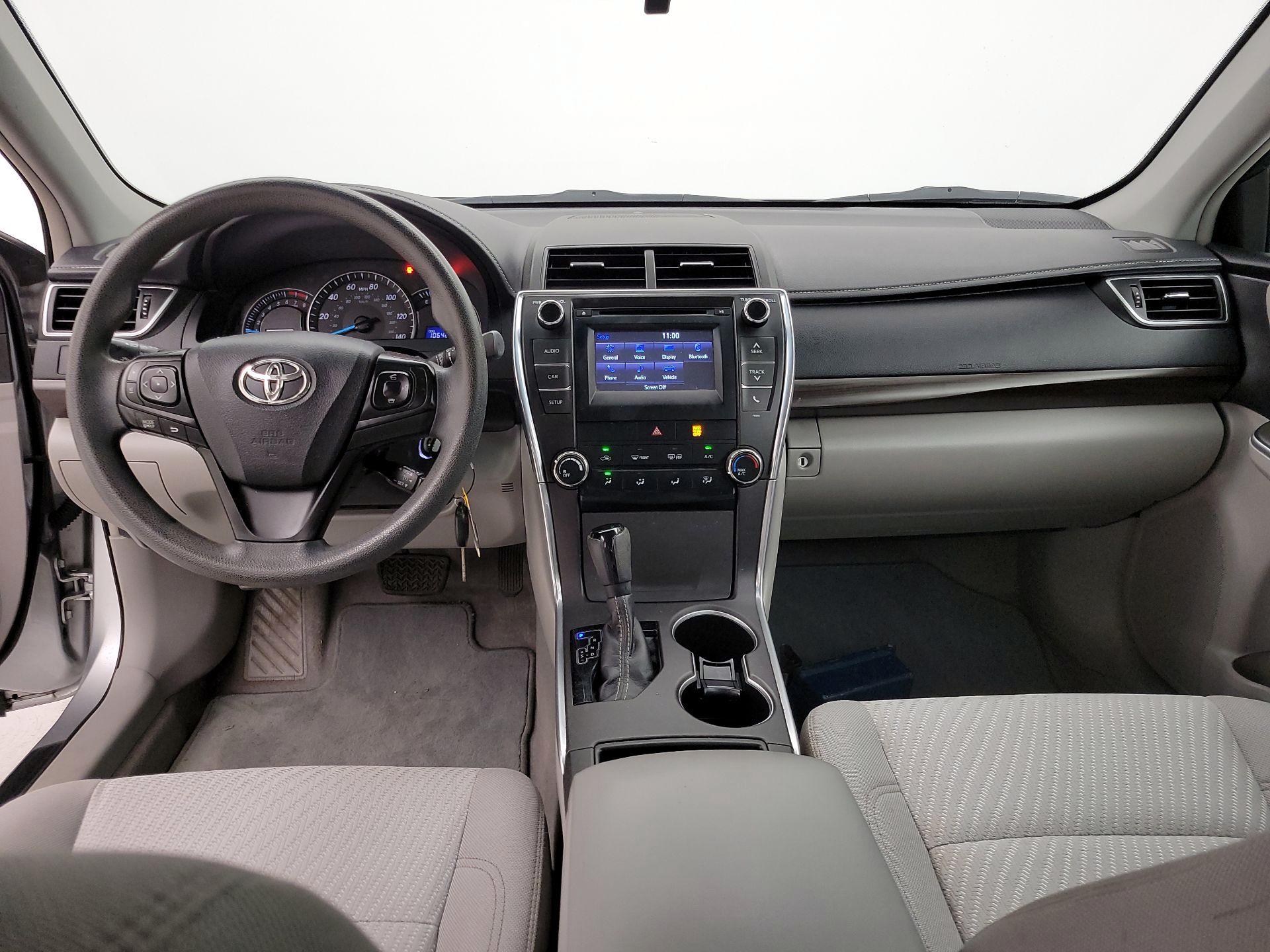 Thumbnail: 2015 Toyota Camry - 9
