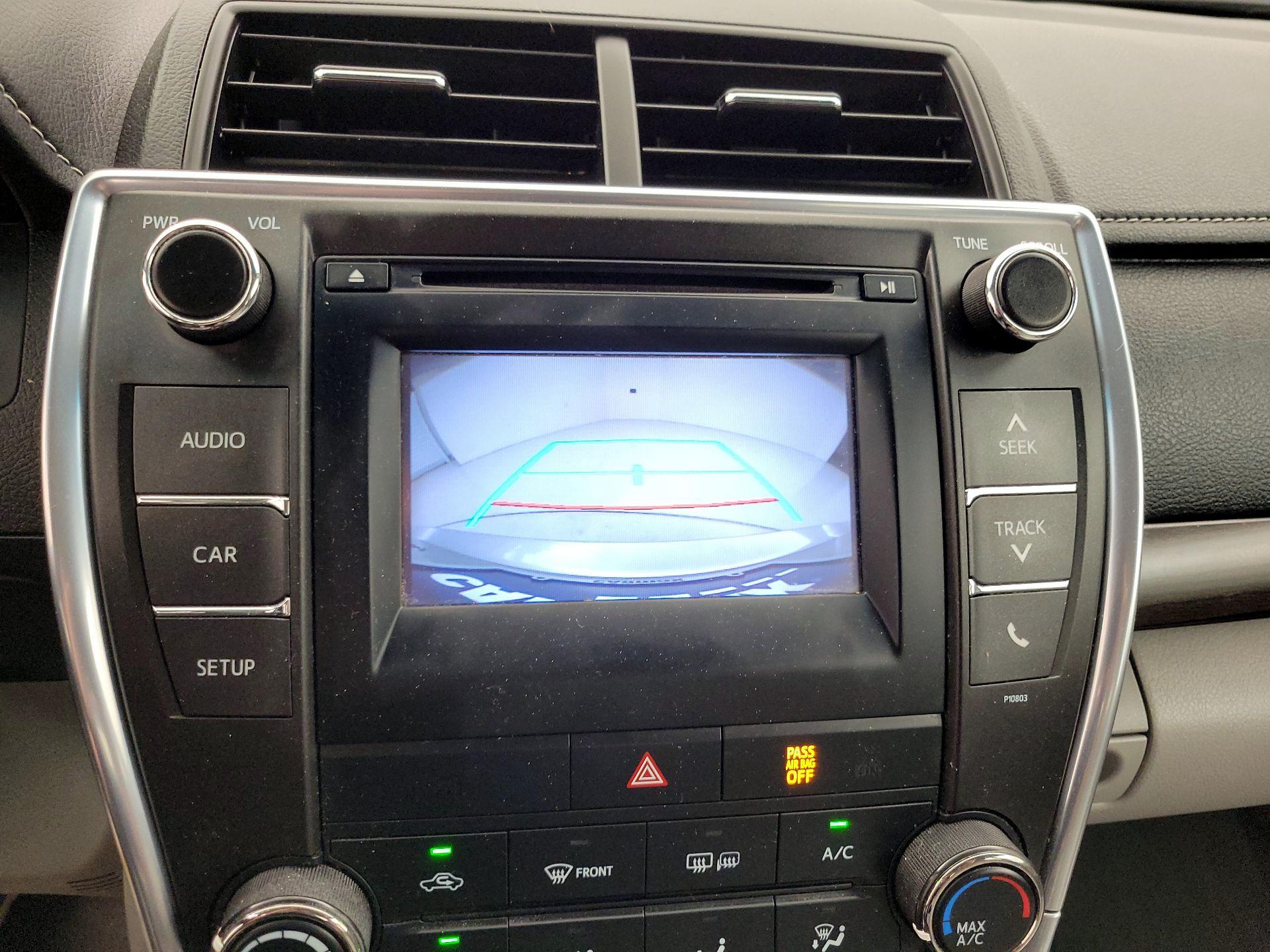 Thumbnail: 2015 Toyota Camry - 14