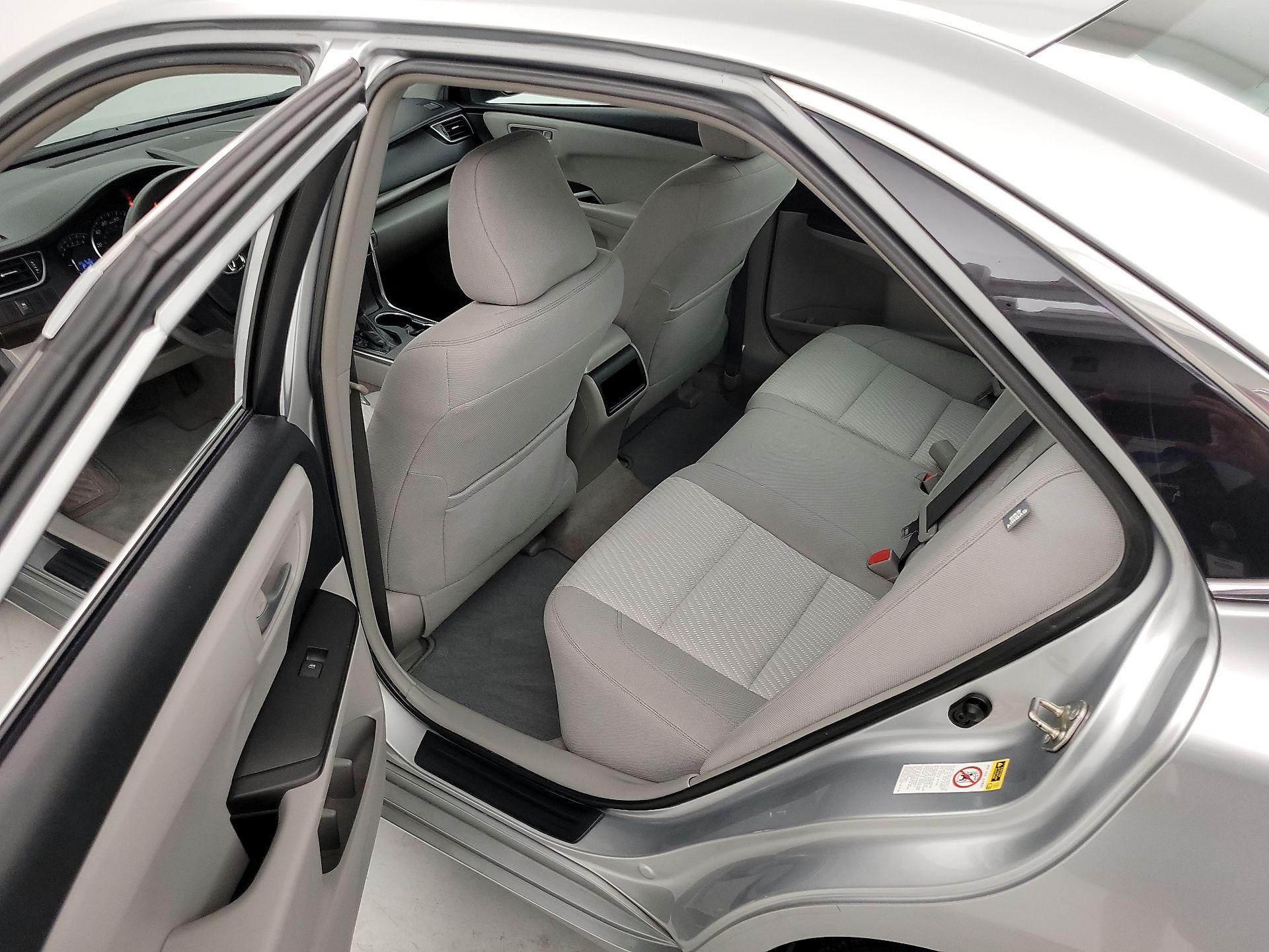 Thumbnail: 2015 Toyota Camry - 19