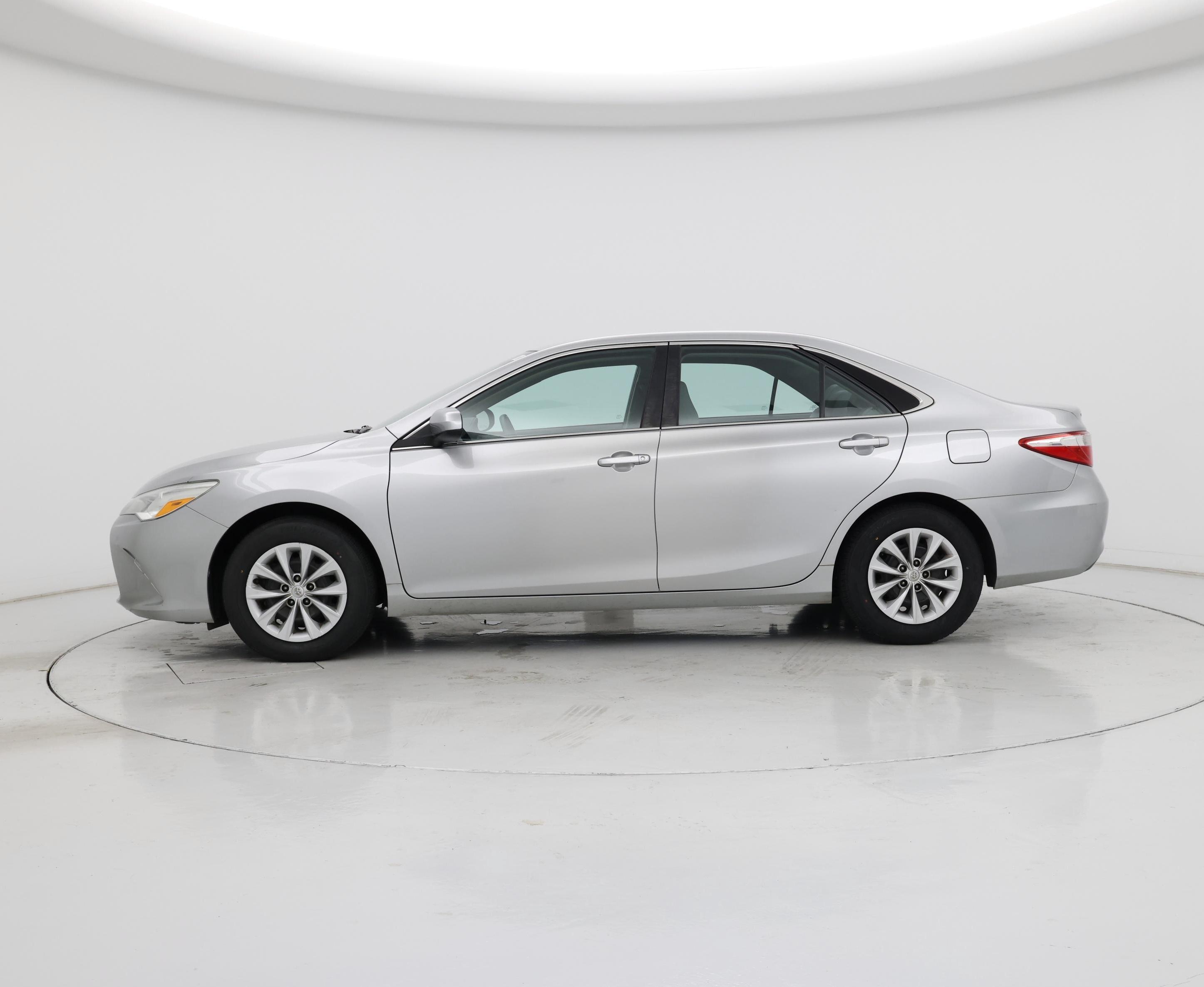 Thumbnail: 2015 Toyota Camry - 3