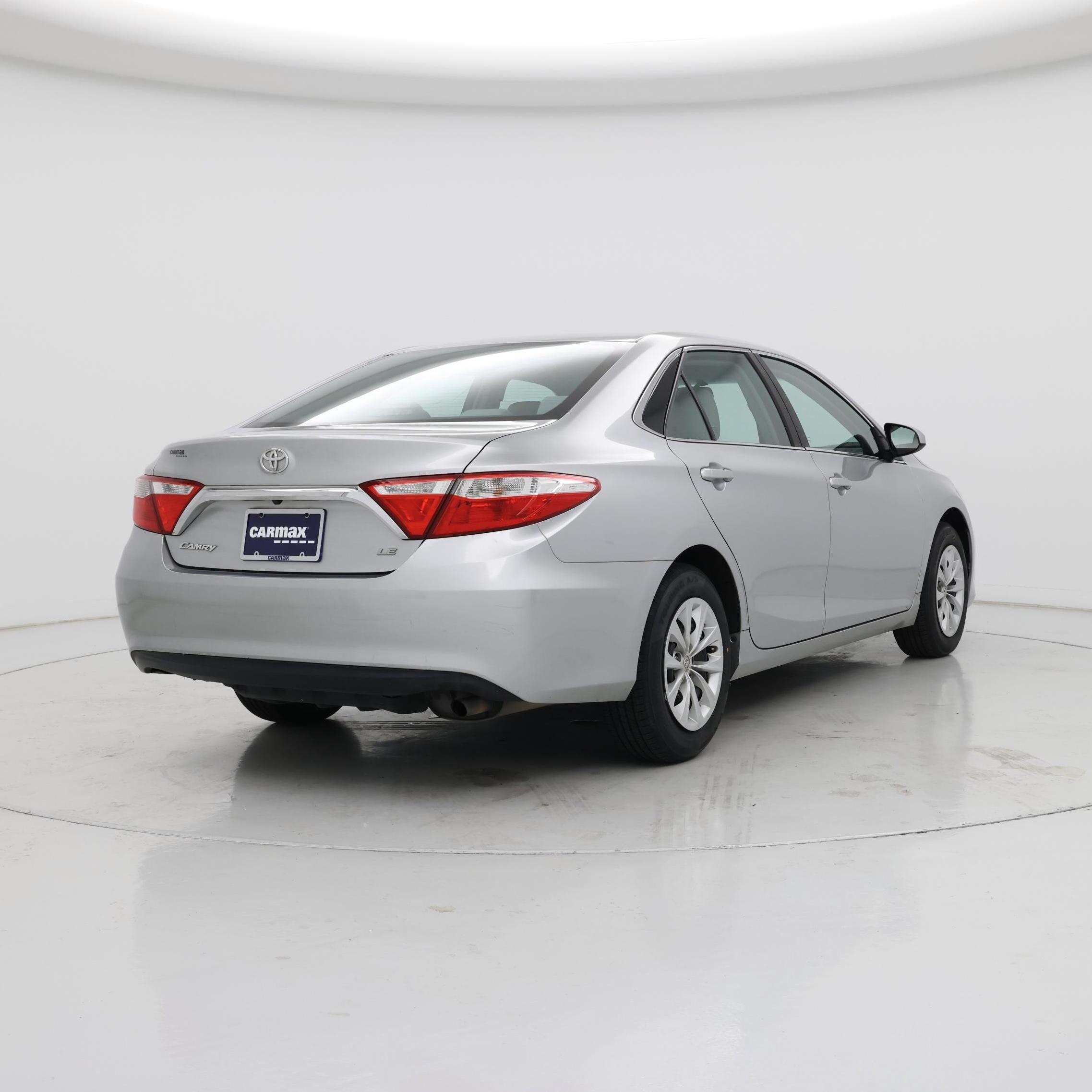 Thumbnail: 2015 Toyota Camry - 8