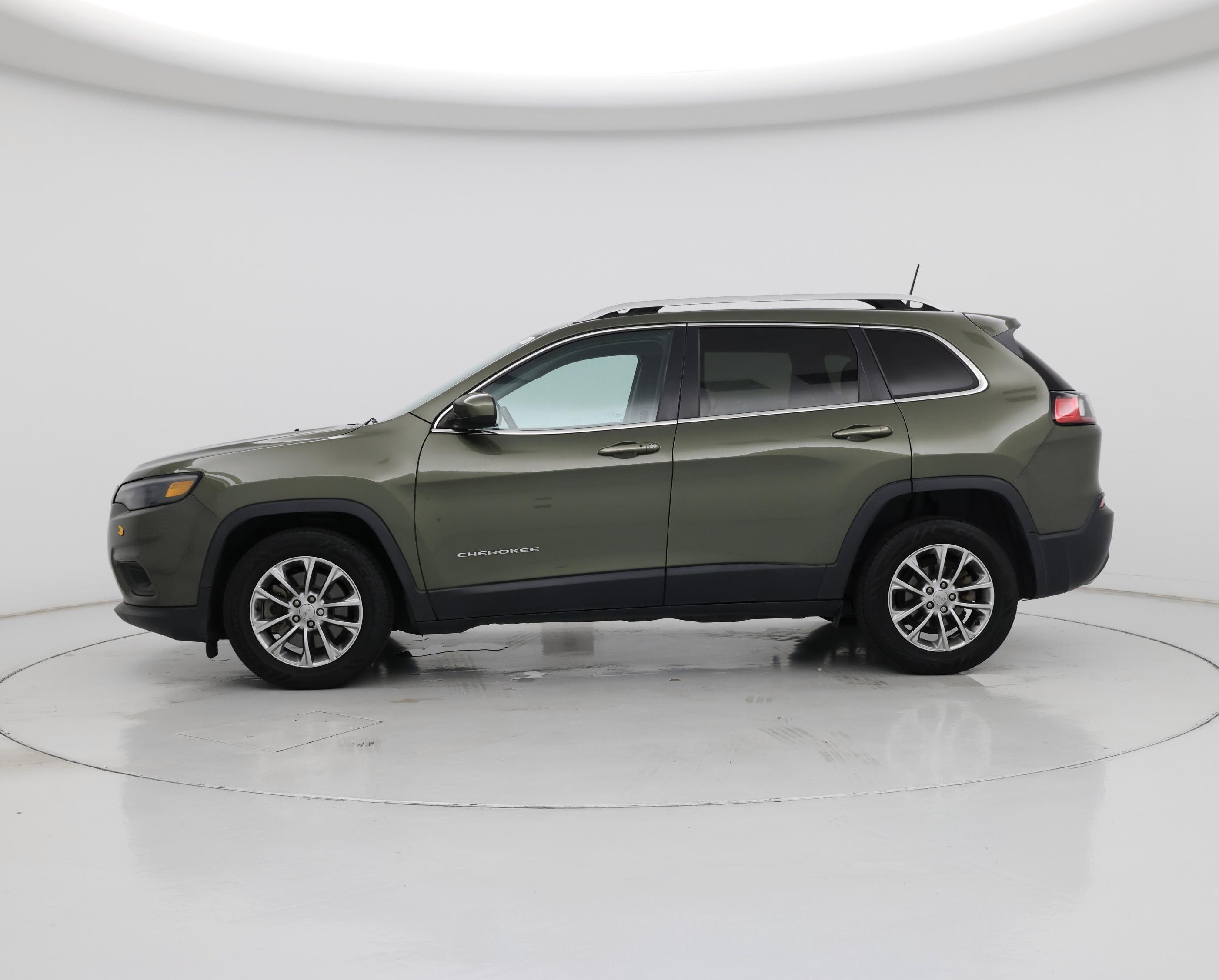 Thumbnail: 2019 Jeep Cherokee - 3
