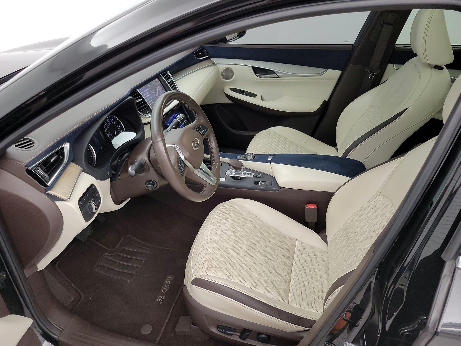 Thumbnail: 2019 INFINITI QX50 - 11