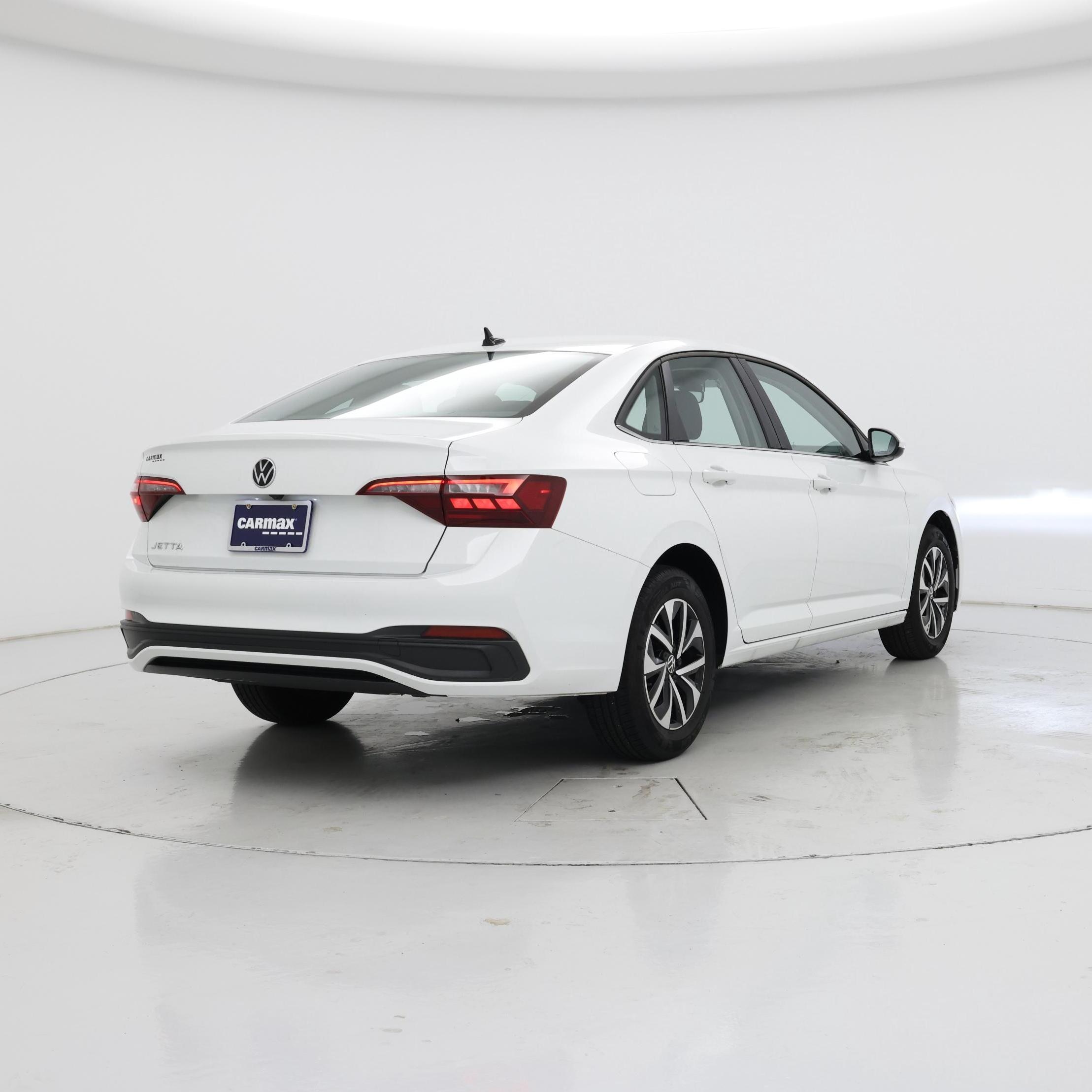 Thumbnail: 2024 Volkswagen Jetta - 8