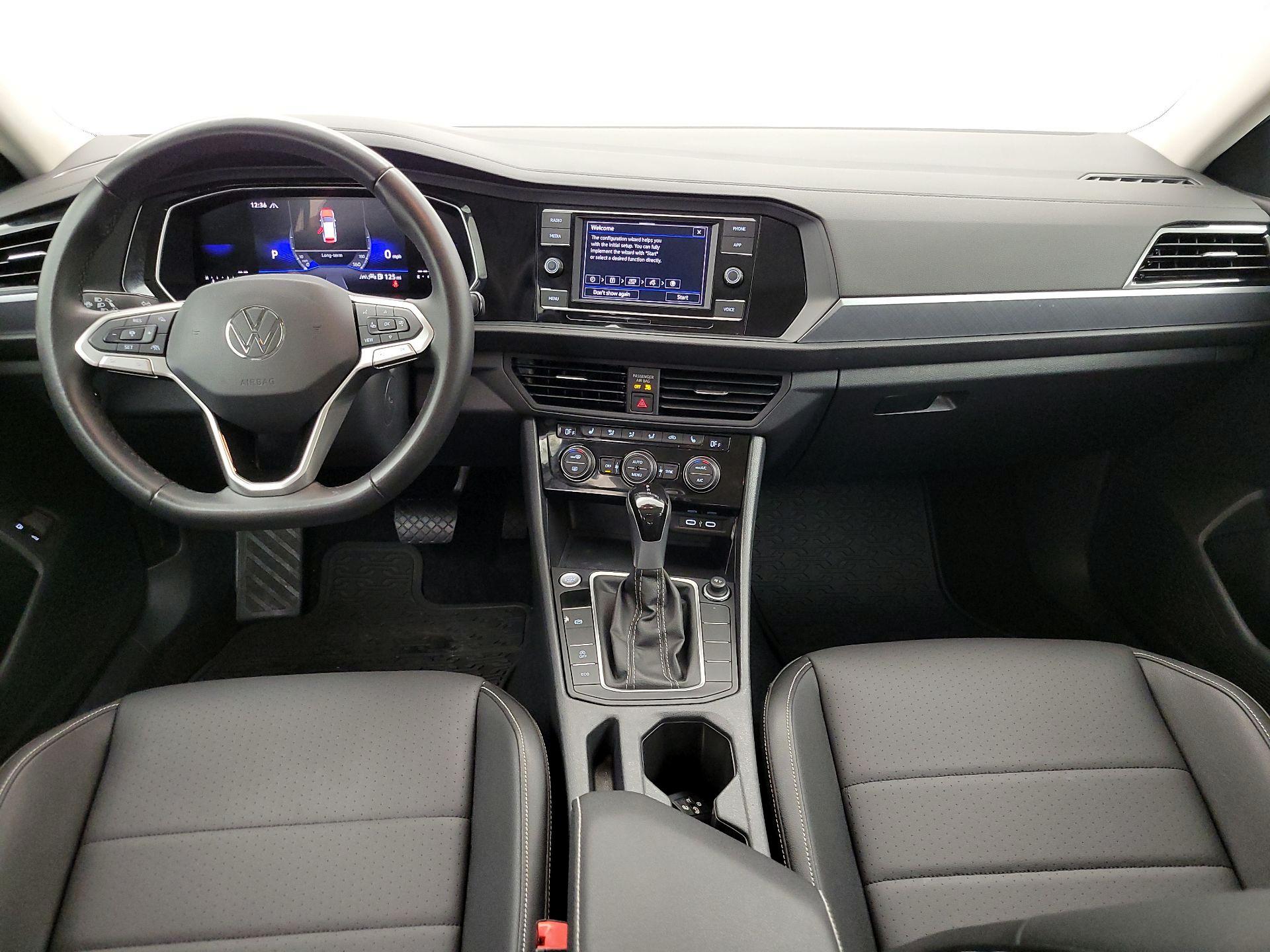 Thumbnail: 2024 Volkswagen Jetta - 9