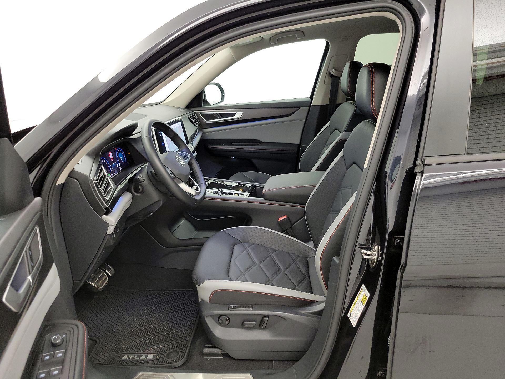Thumbnail: 2024 Volkswagen Atlas - 11