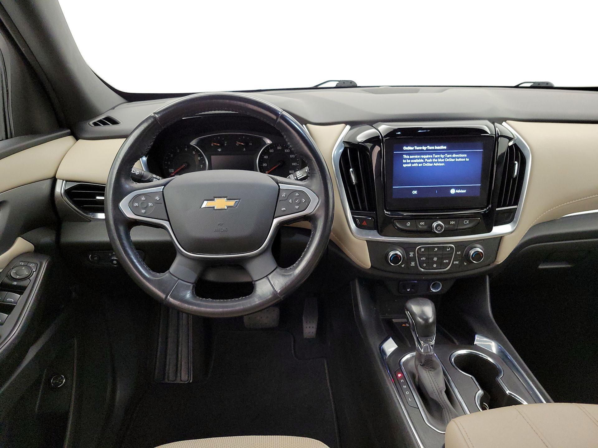 Thumbnail: 2022 Chevrolet Traverse - 10