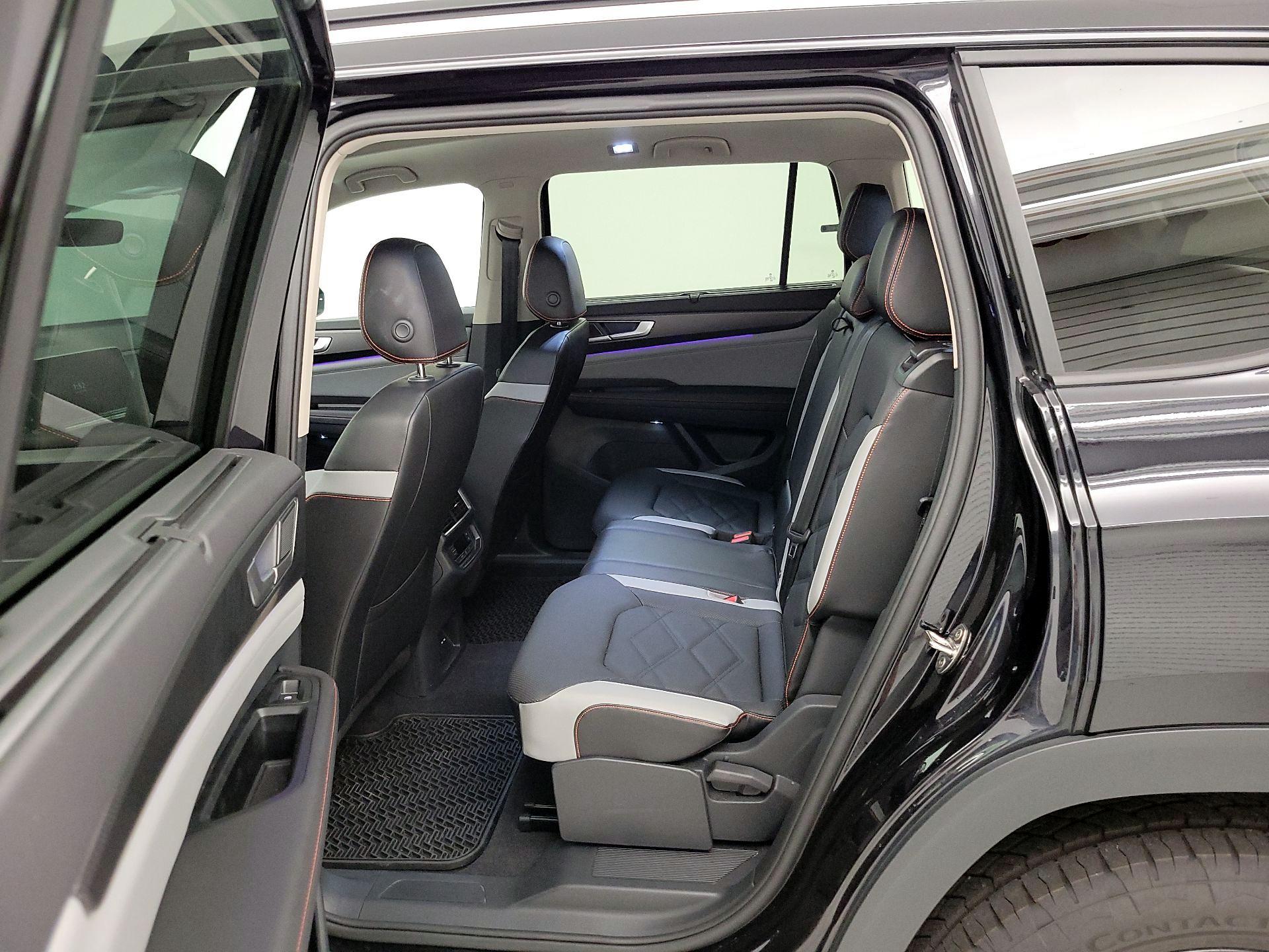 Thumbnail: 2024 Volkswagen Atlas - 20