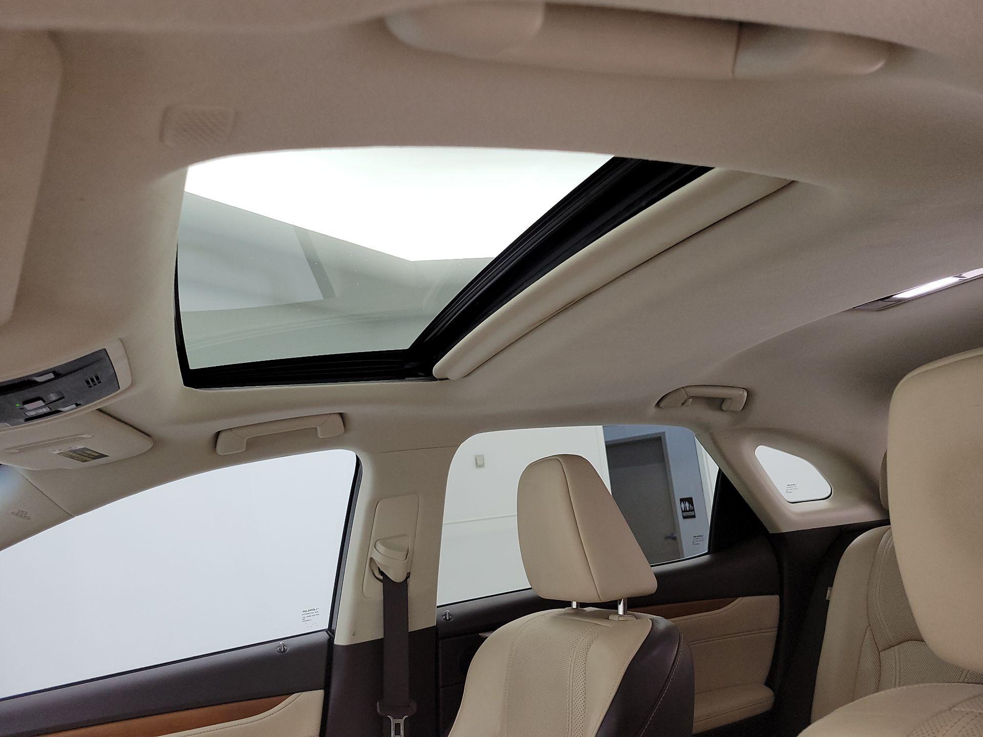 Thumbnail: 2018 Lexus RX - 19