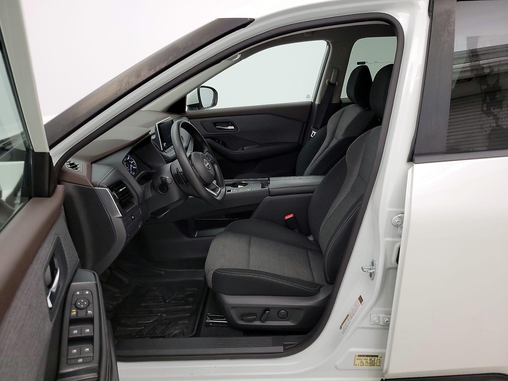 Thumbnail: 2022 Nissan Rogue - 11