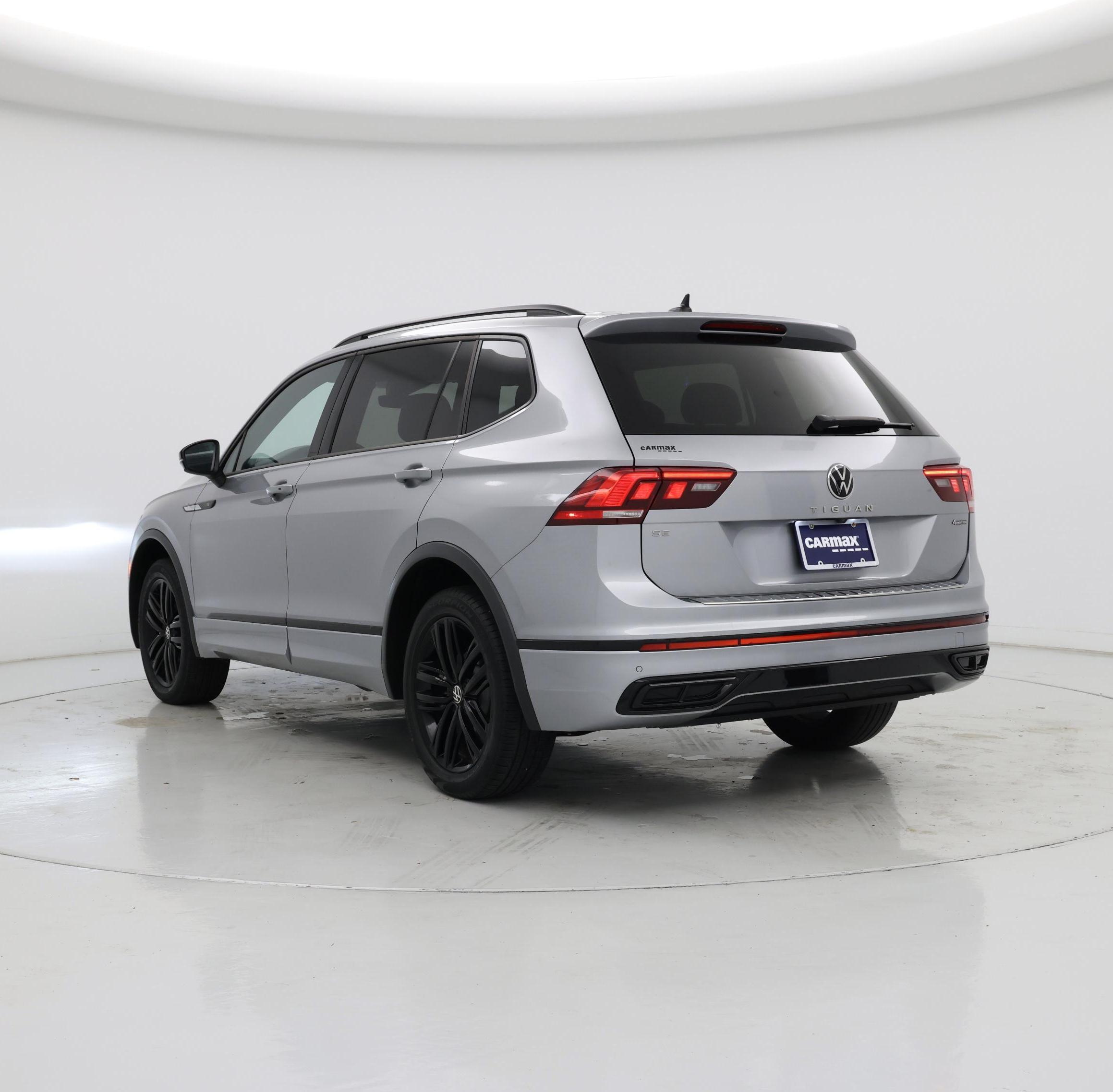Thumbnail: 2022 Volkswagen Tiguan - 2