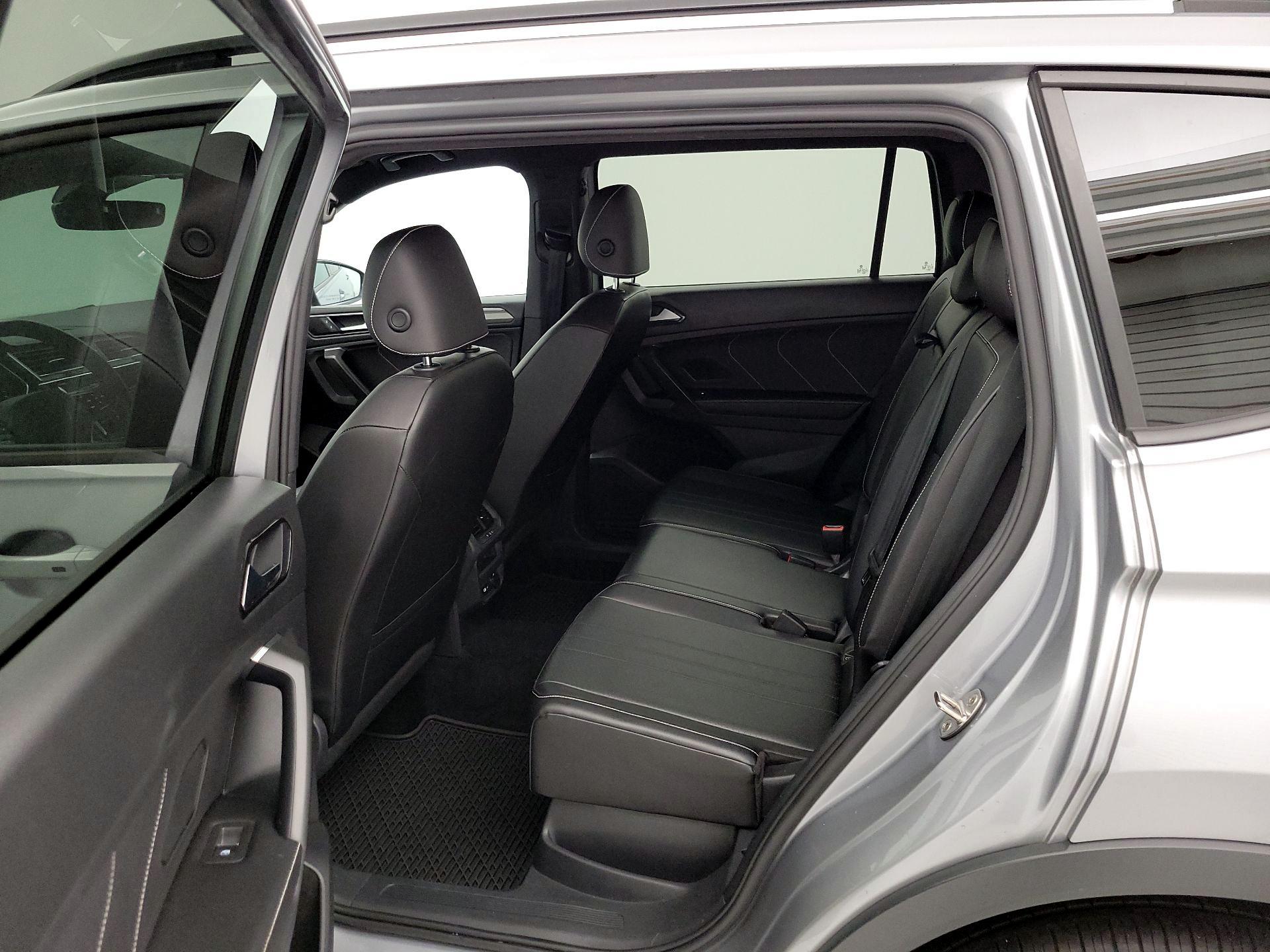 Thumbnail: 2022 Volkswagen Tiguan - 20