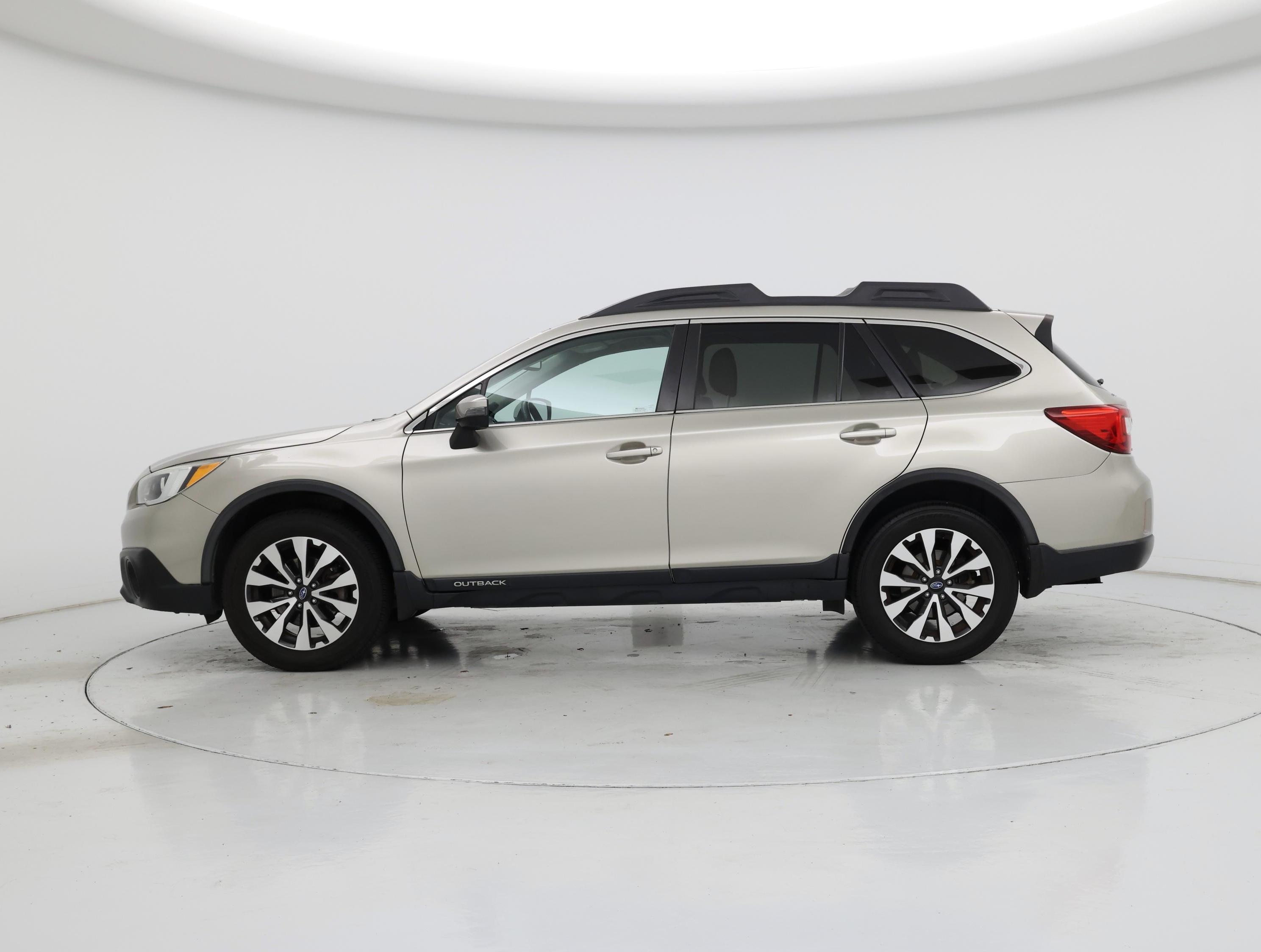 Thumbnail: 2015 Subaru Outback - 3