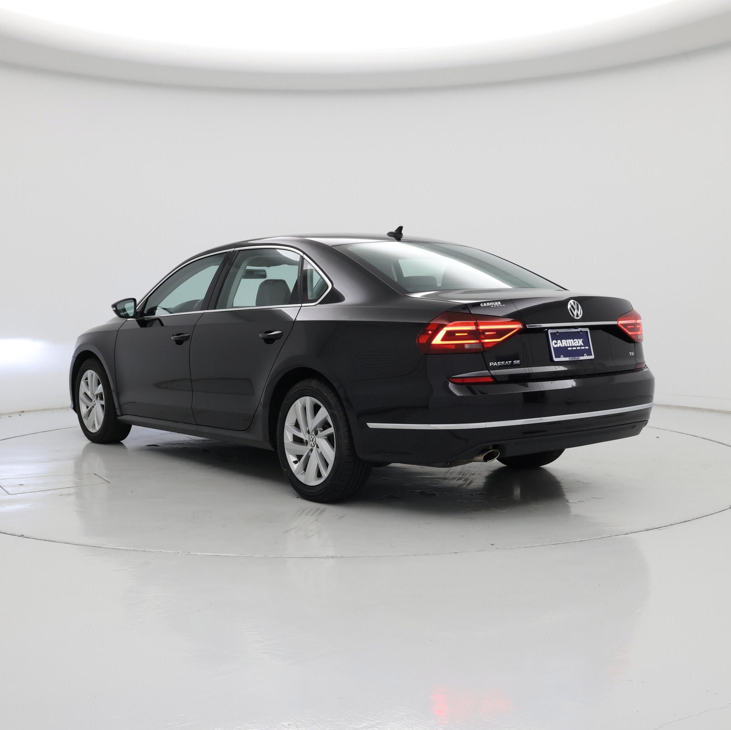 Thumbnail: 2018 Volkswagen Passat - 2