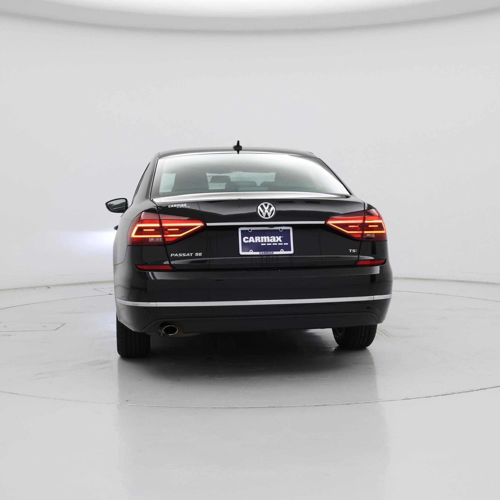 Thumbnail: 2018 Volkswagen Passat - 6