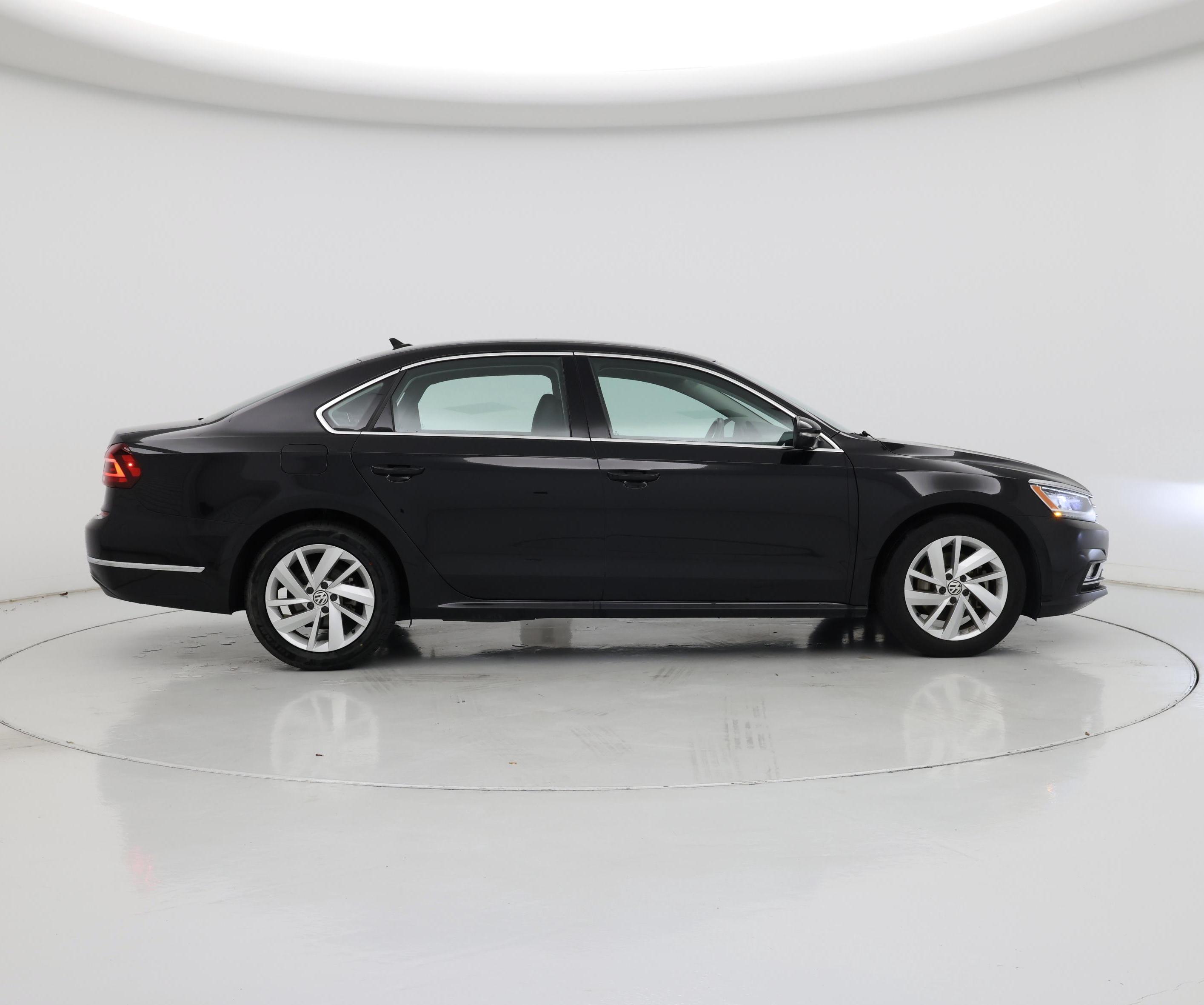 Thumbnail: 2018 Volkswagen Passat - 7