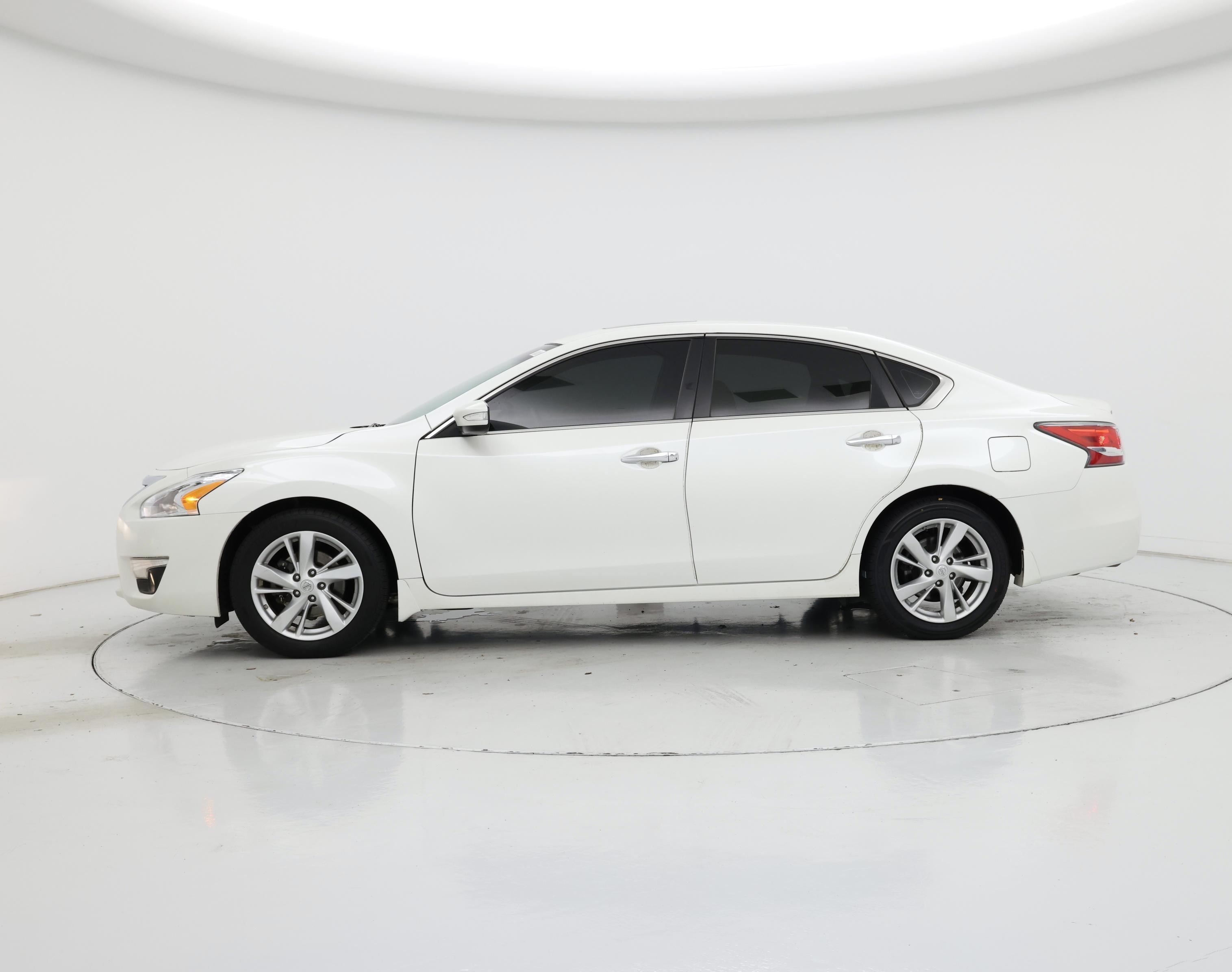 Thumbnail: 2014 Nissan Altima - 3