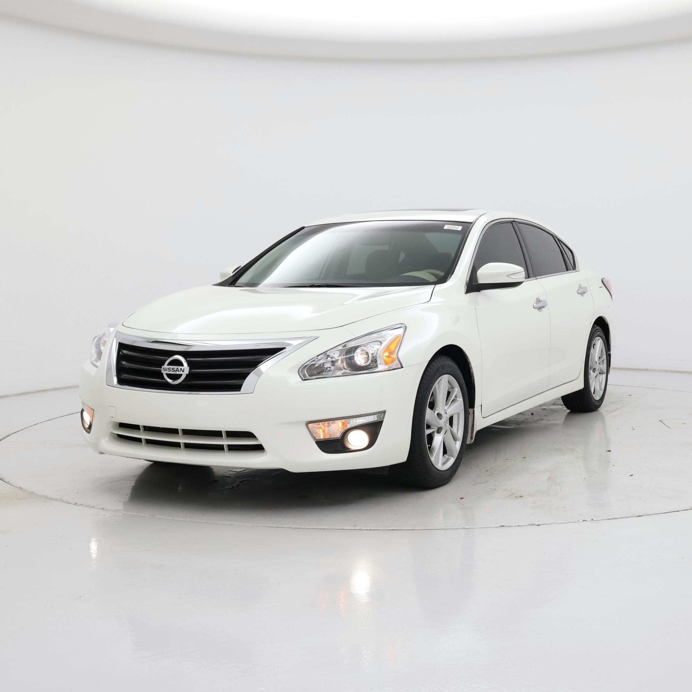 Thumbnail: 2014 Nissan Altima - 4