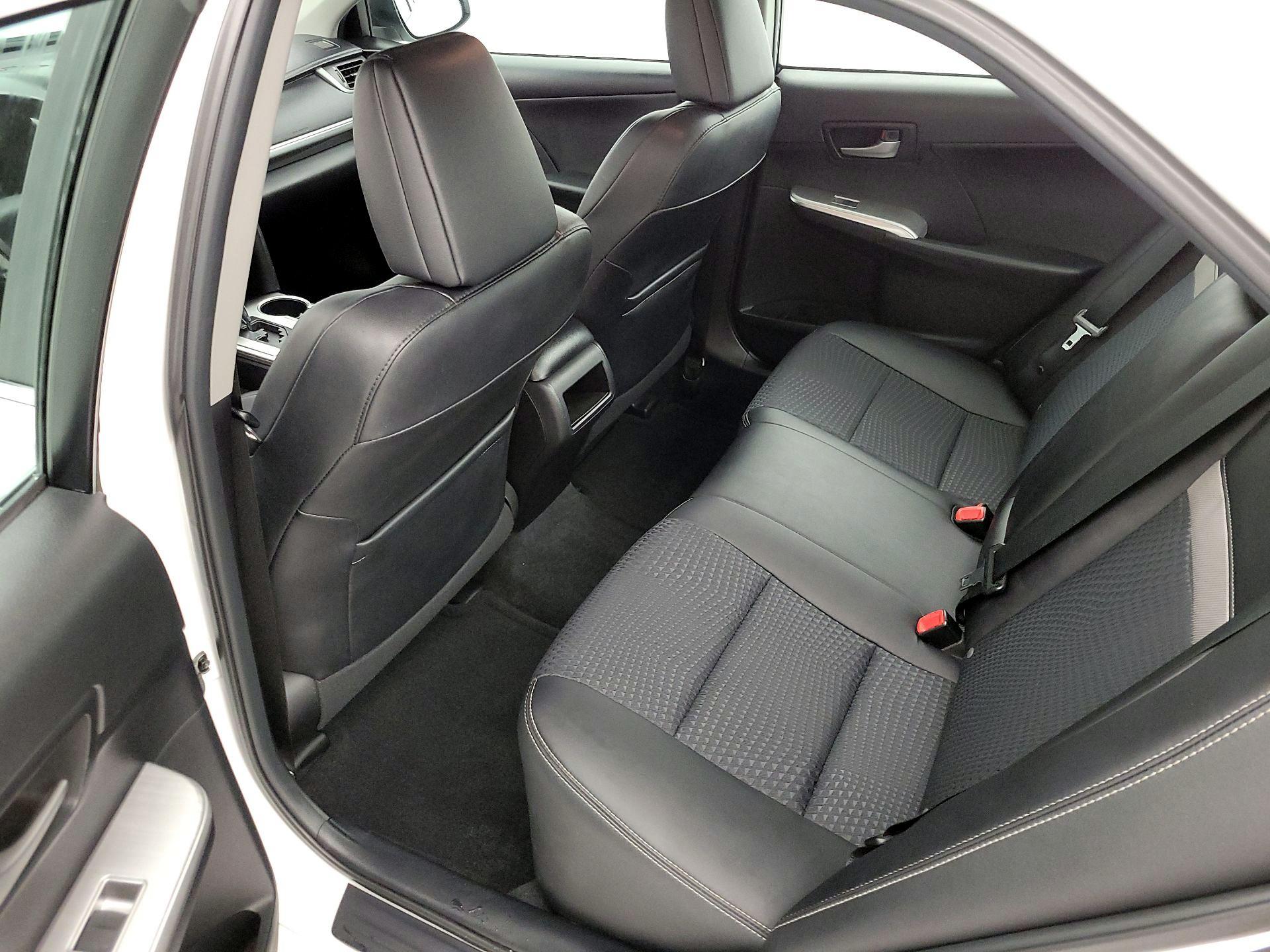 Thumbnail: 2014 Toyota Camry - 18