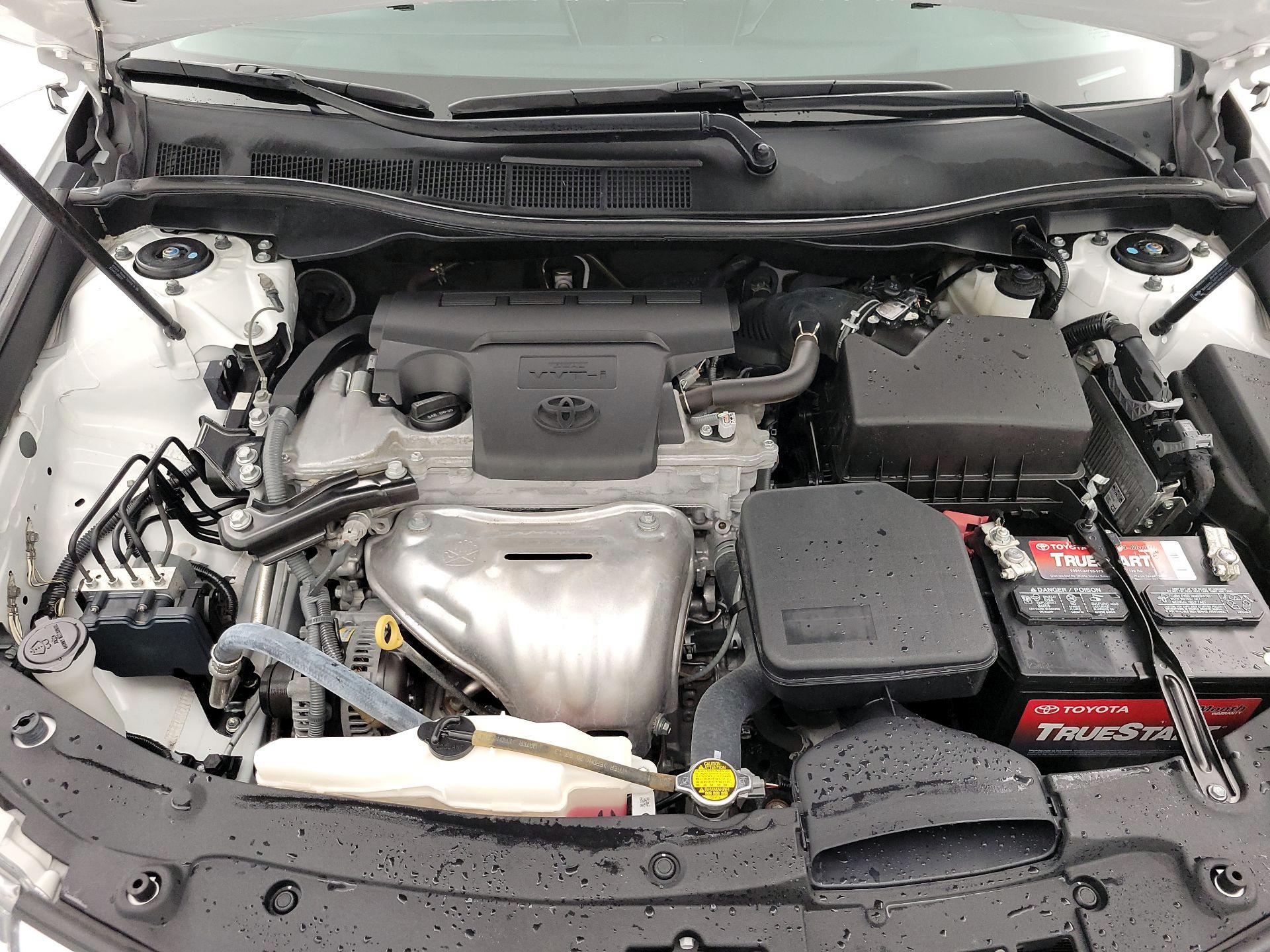 Thumbnail: 2014 Toyota Camry - 20