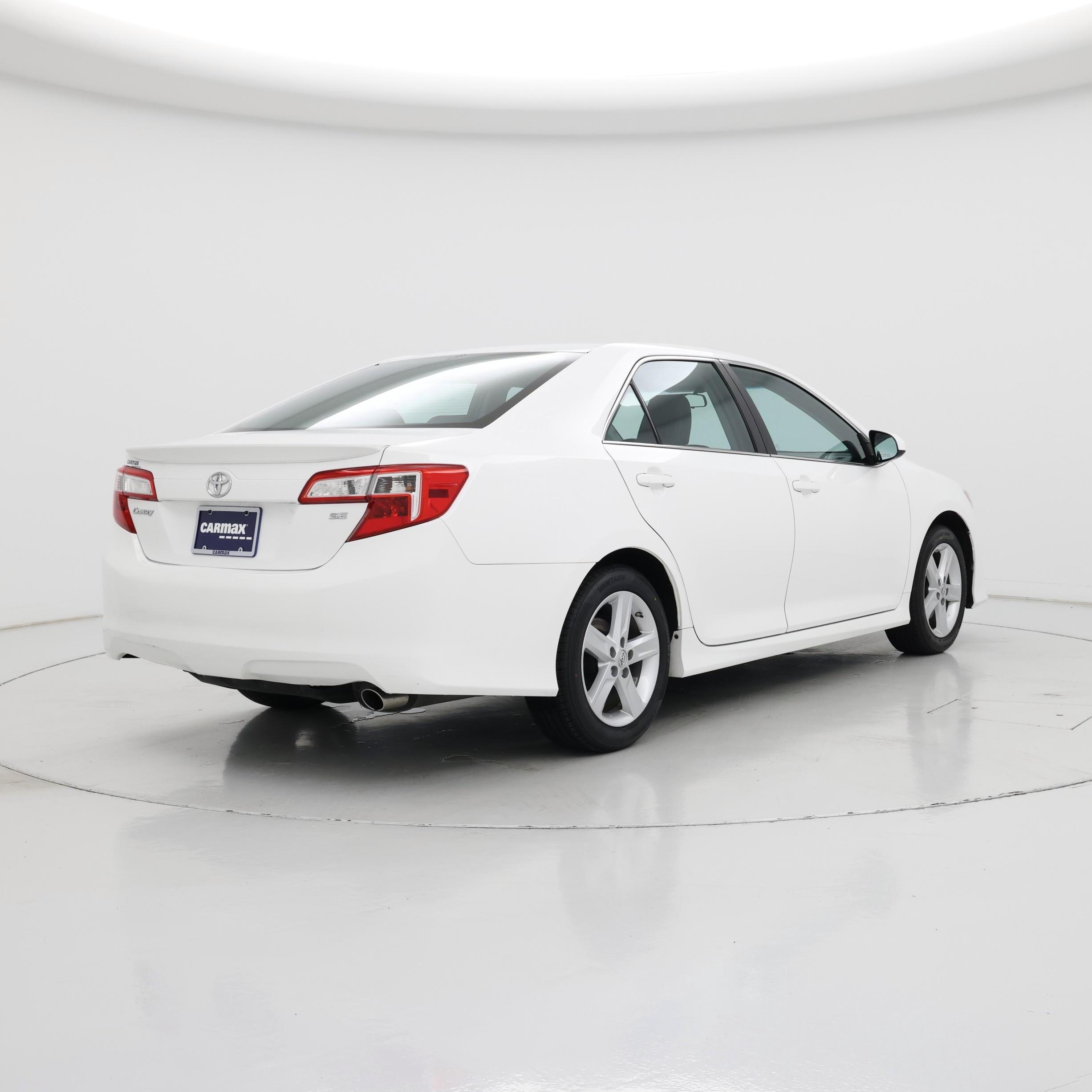 Thumbnail: 2014 Toyota Camry - 8