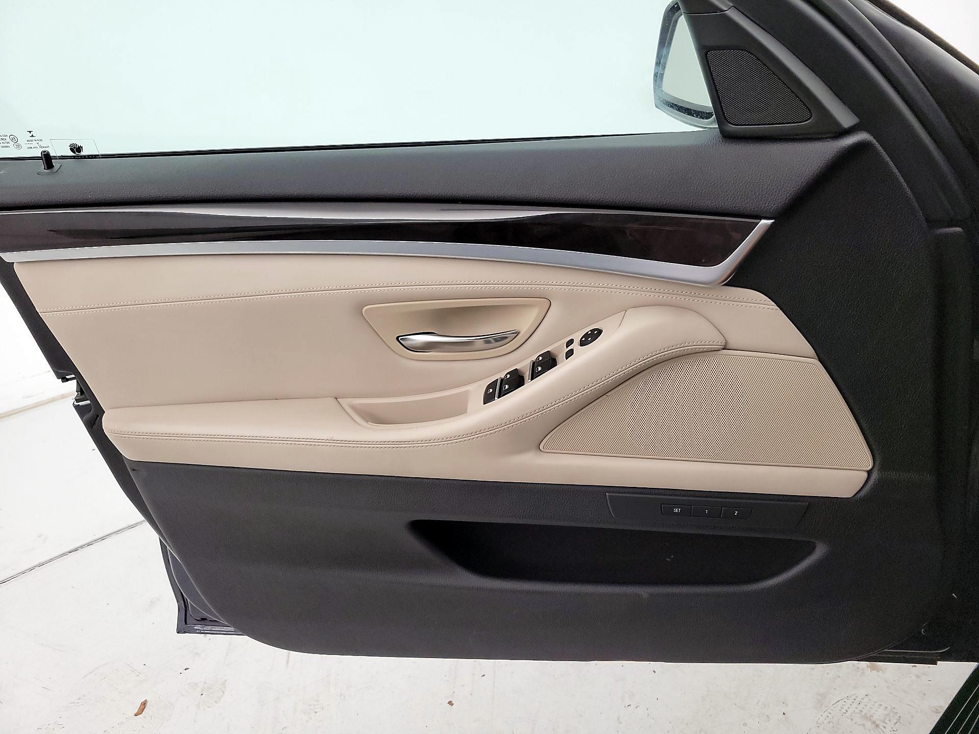 Thumbnail: 2015 BMW 5 Series - 12