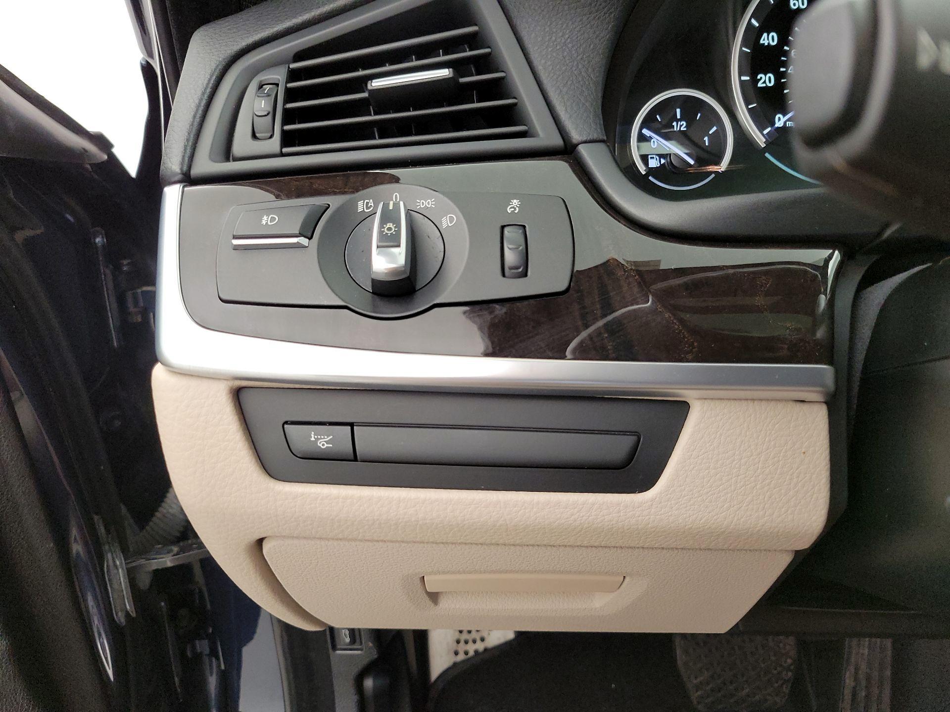 Thumbnail: 2015 BMW 5 Series - 13