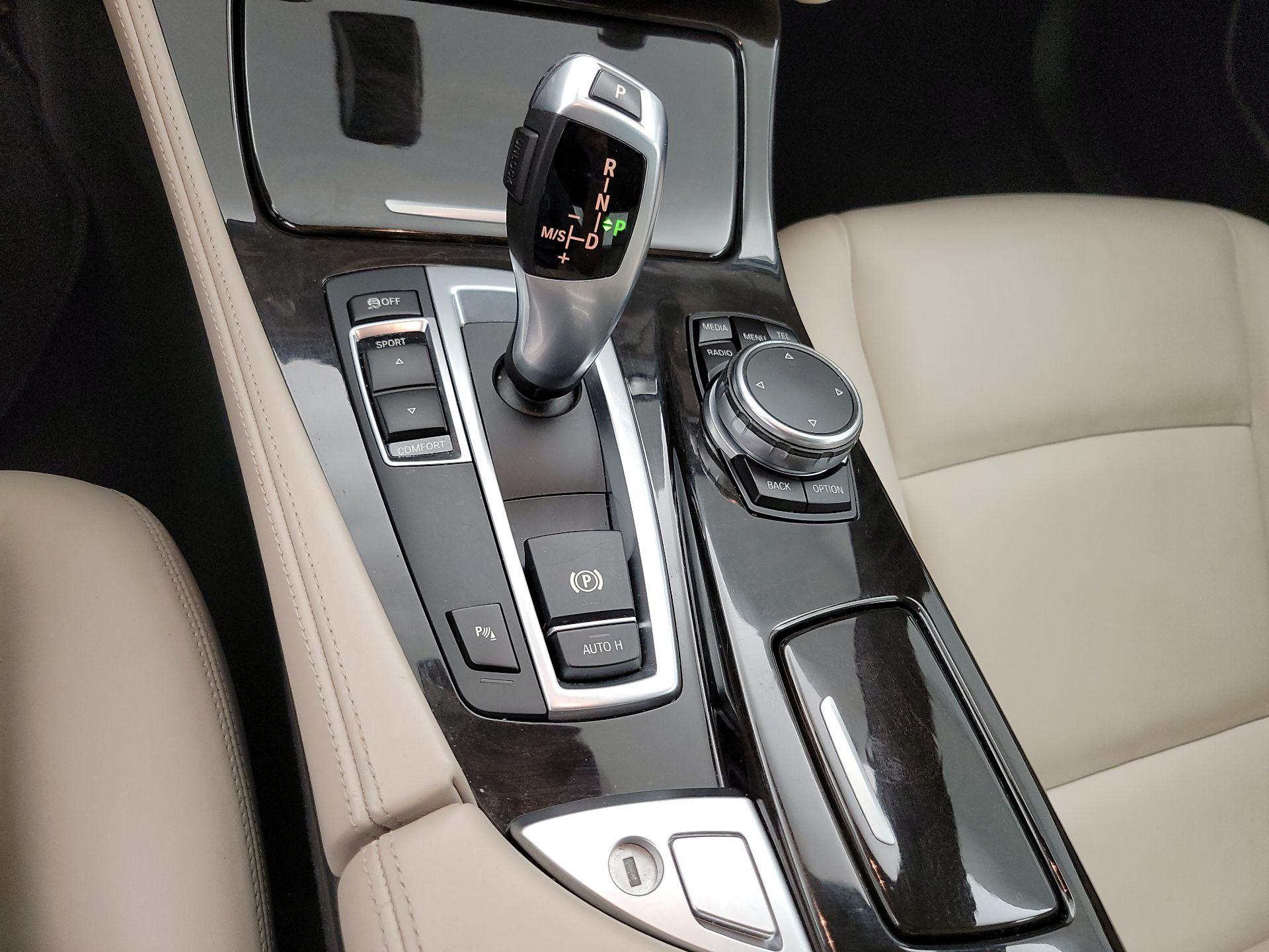 Thumbnail: 2015 BMW 5 Series - 18