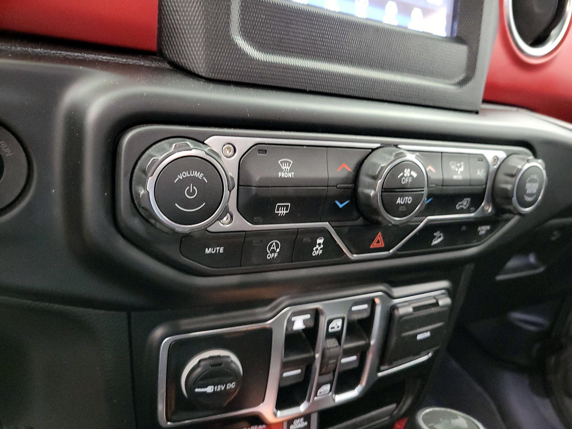 Thumbnail: 2021 Jeep Wrangler - 16