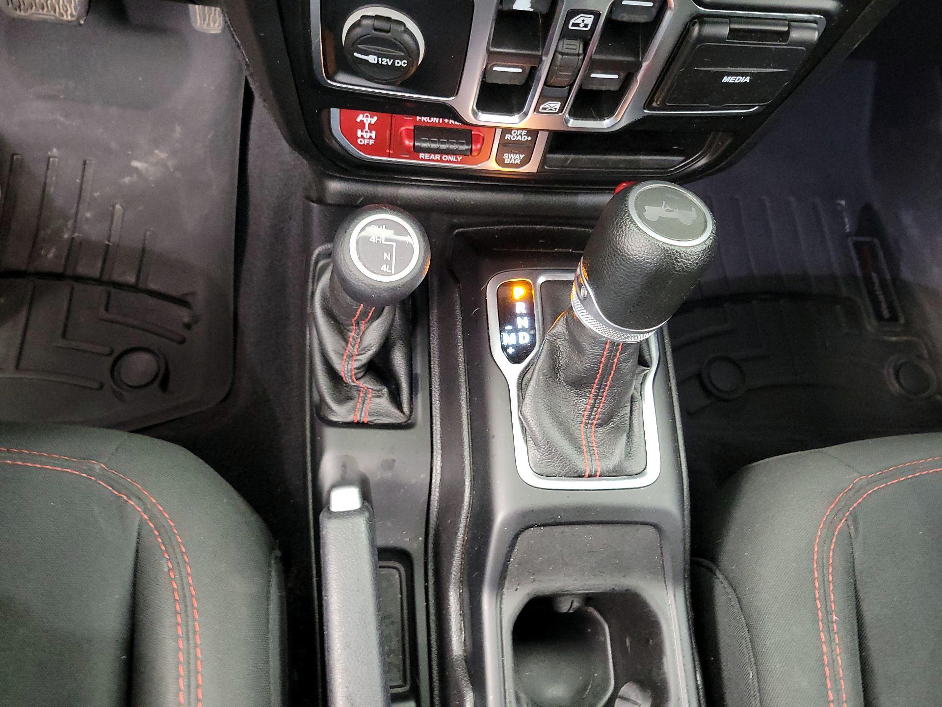 Thumbnail: 2021 Jeep Wrangler - 17