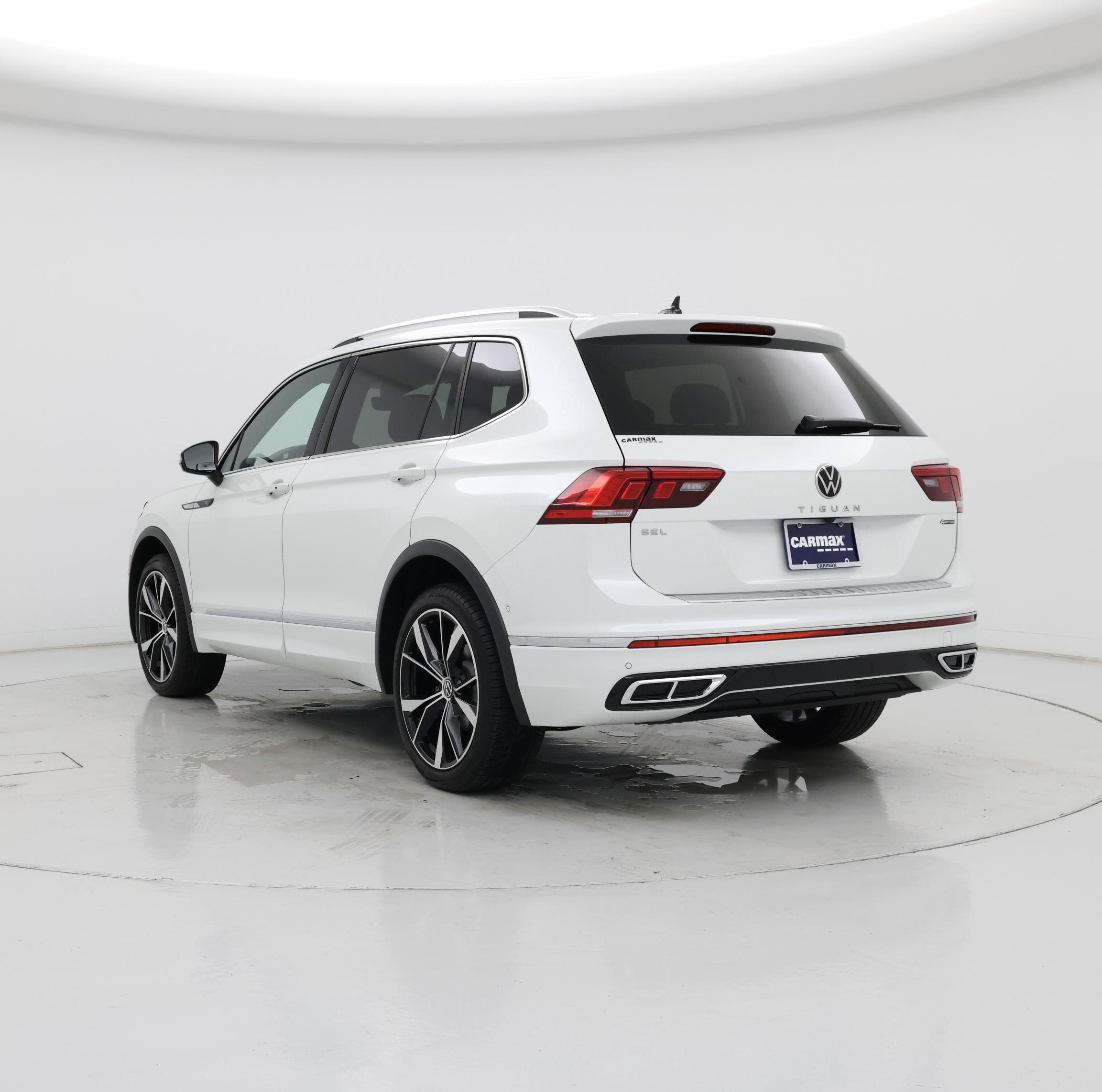 Thumbnail: 2022 Volkswagen Tiguan - 2
