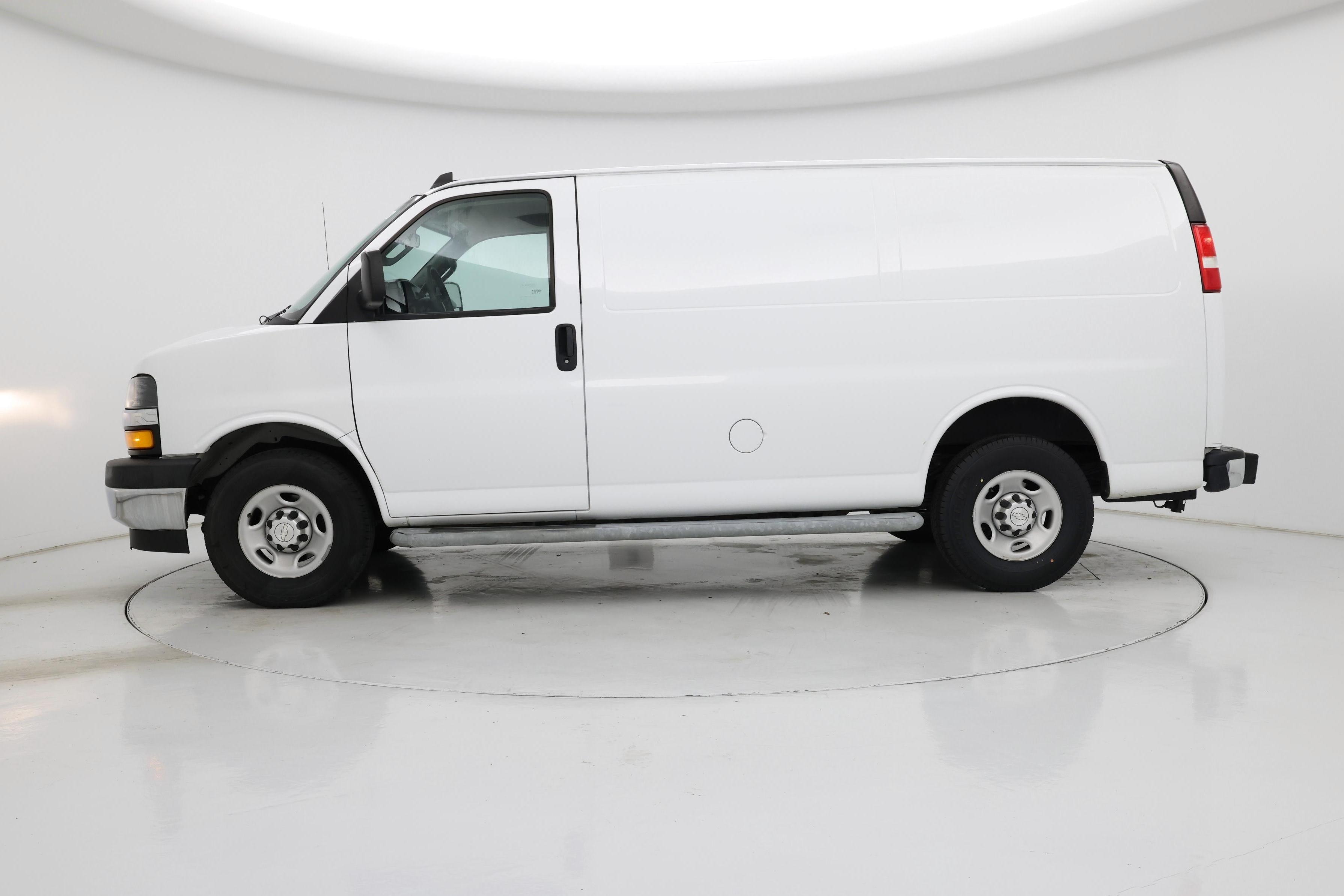 Thumbnail: 2019 Chevrolet Express - 3