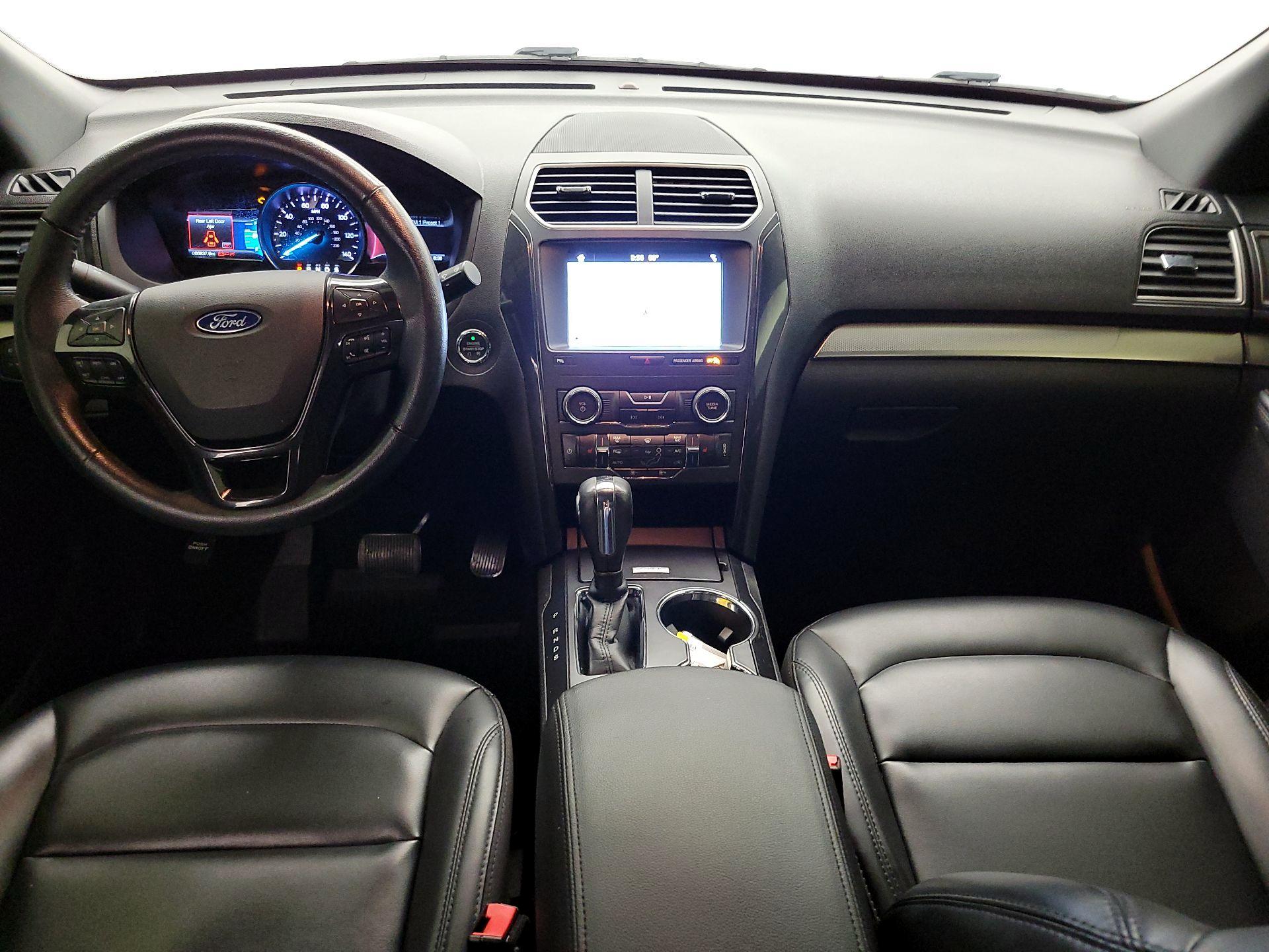 Thumbnail: 2019 Ford Explorer - 9