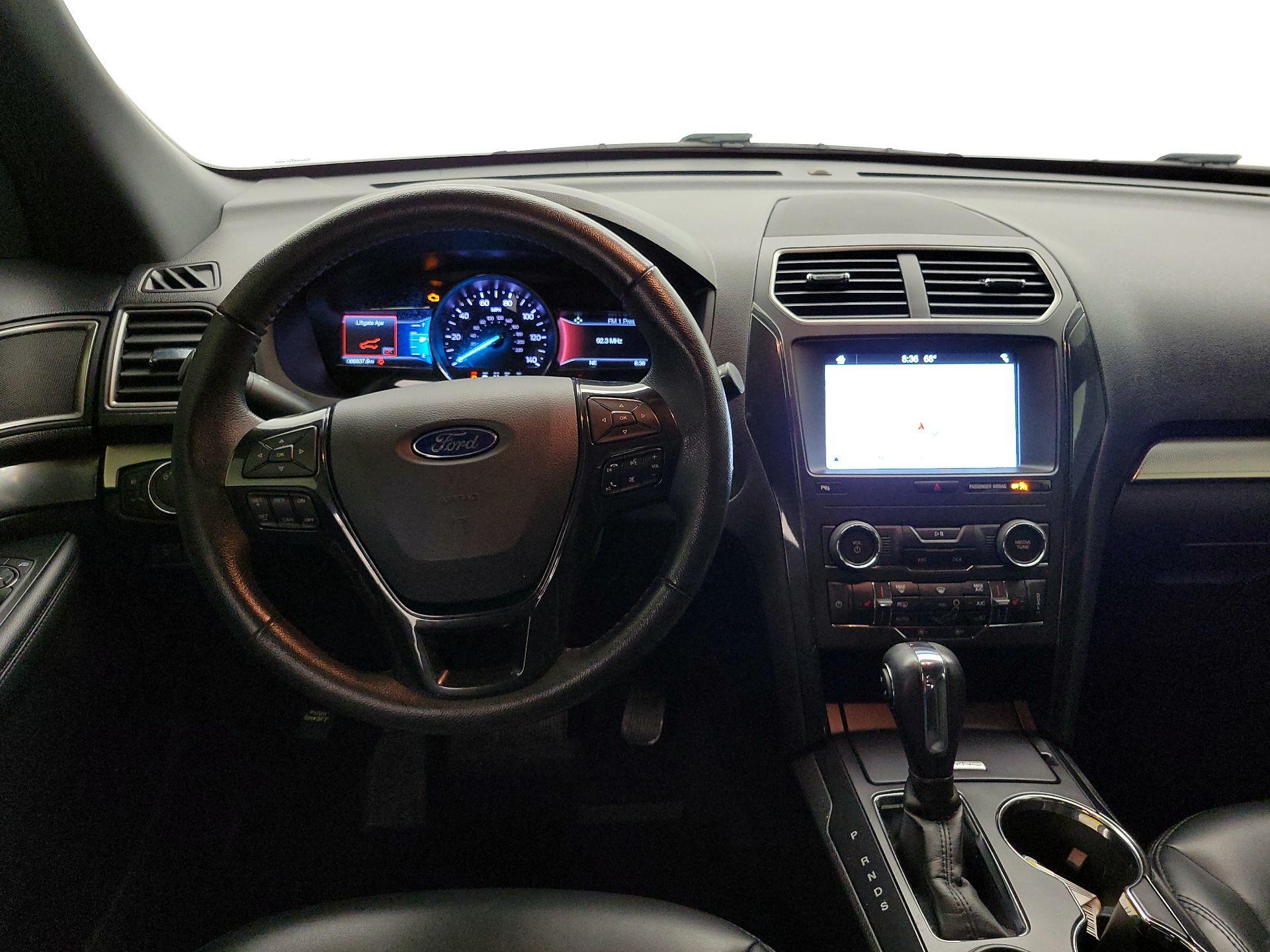 Thumbnail: 2019 Ford Explorer - 10